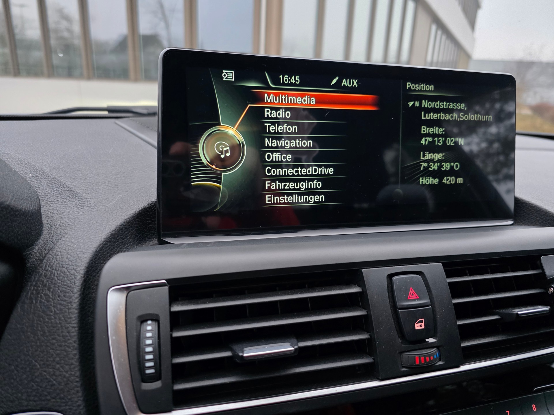BMW M135i xDrive M-Performance Steptronic Carplay-image-7