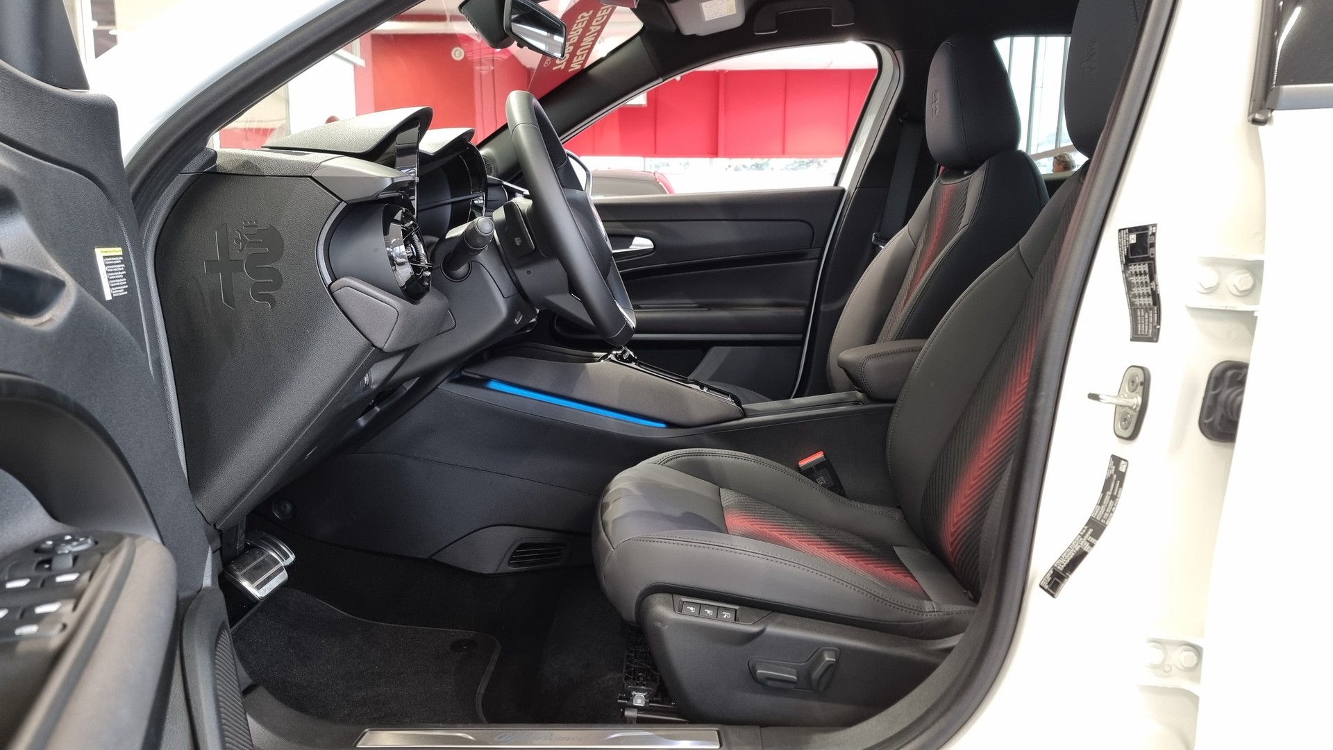 ALFA ROMEO Junior 1.2 Ibrida Speciale-image-14