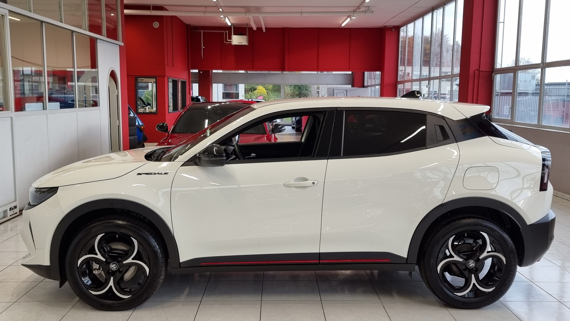ALFA ROMEO Junior 1.2 Ibrida Speciale-image-2