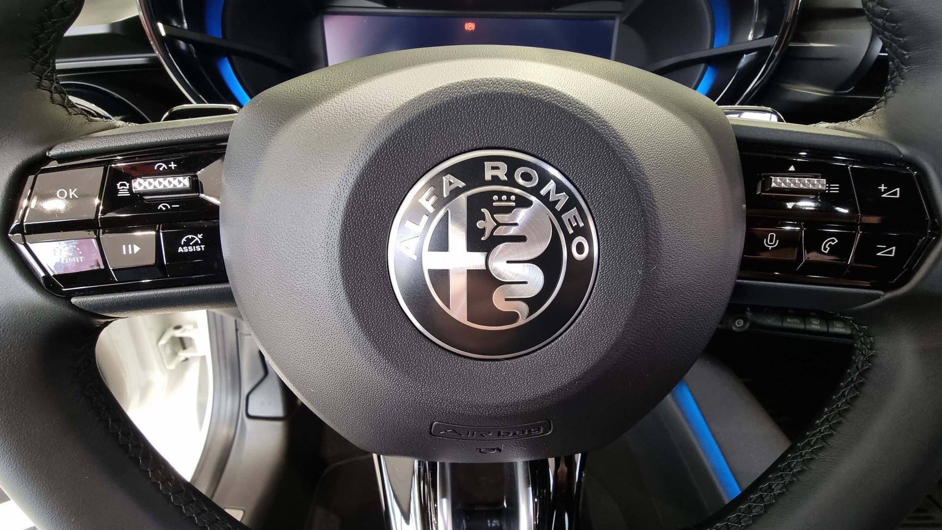 ALFA ROMEO Junior 1.2 Ibrida Speciale-image-7
