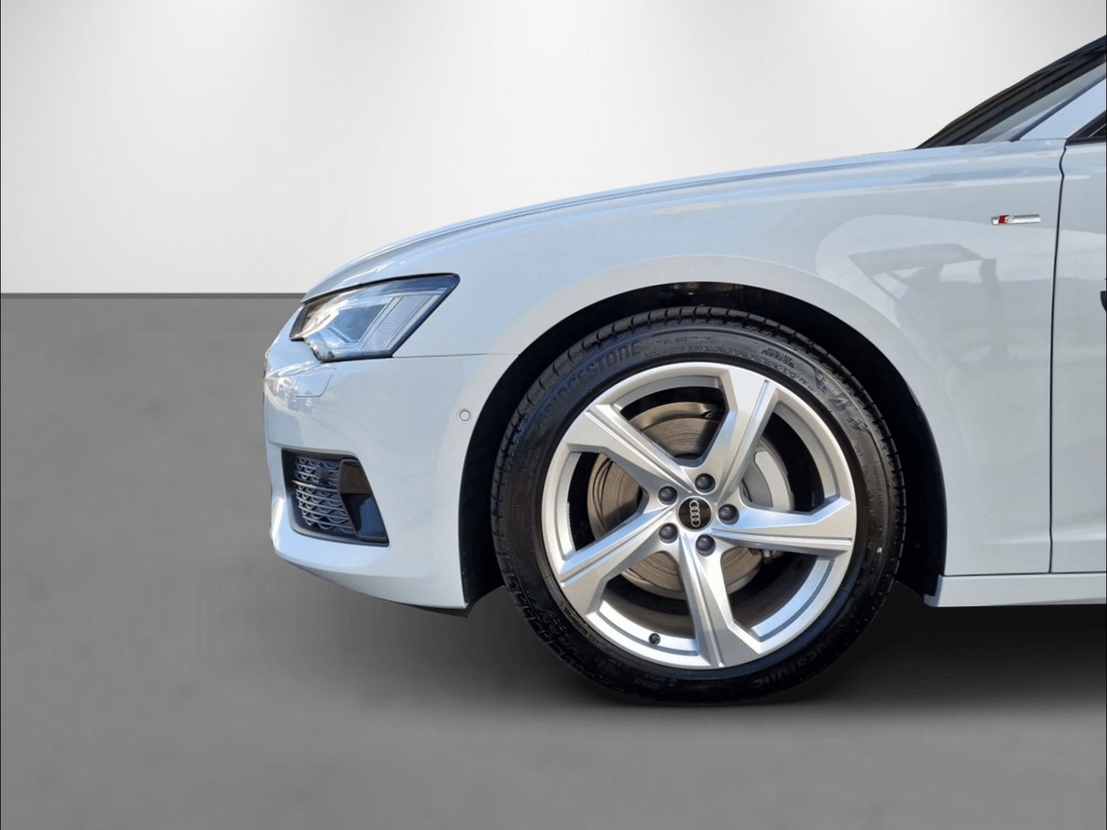 AUDI A6 Avant 2.0 40 TDI Sport Attraction quattro S-Tronic-image-6