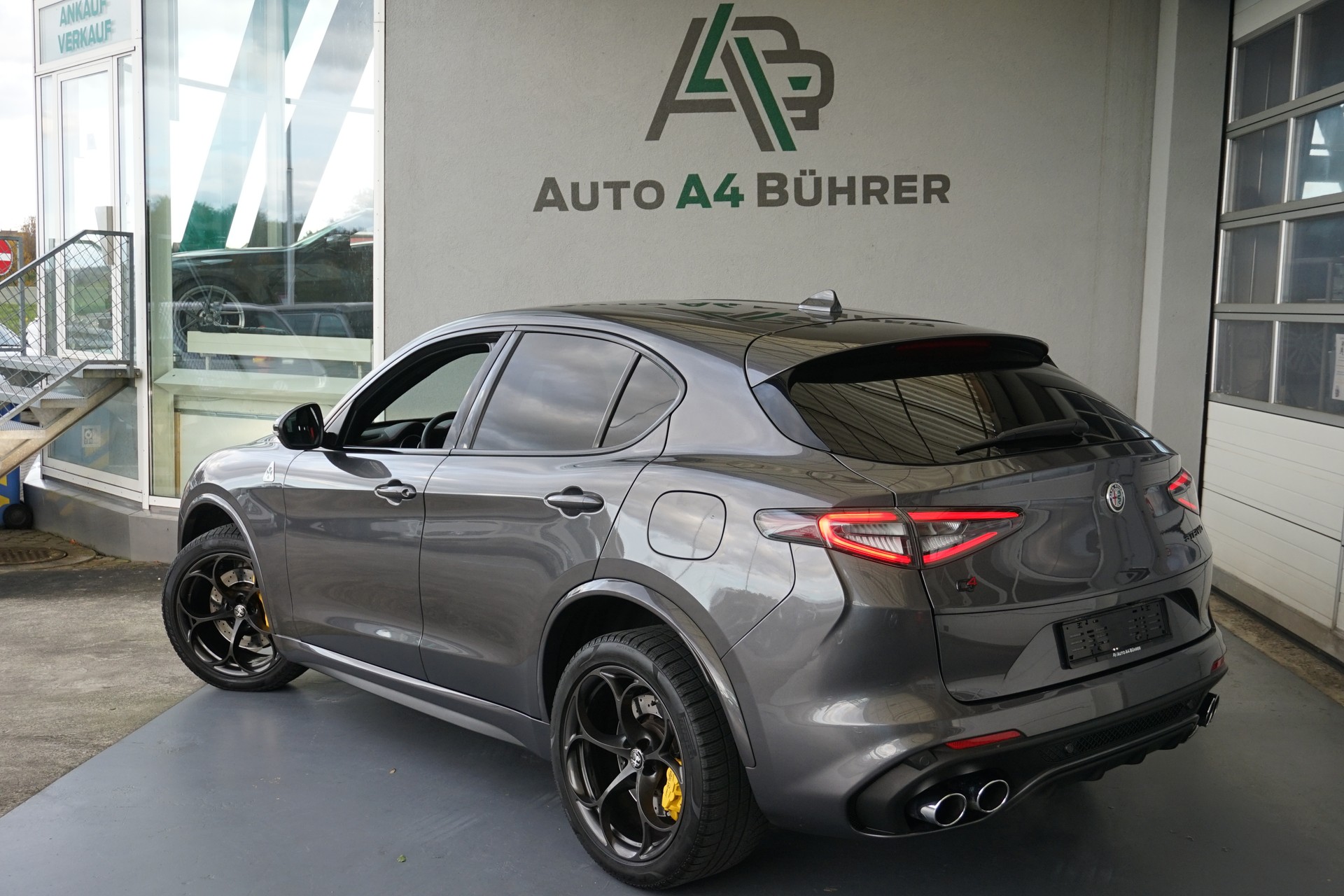ALFA ROMEO Stelvio 2.9 V6 Quadrifoglio Q4 Automatic 510PS-image-5