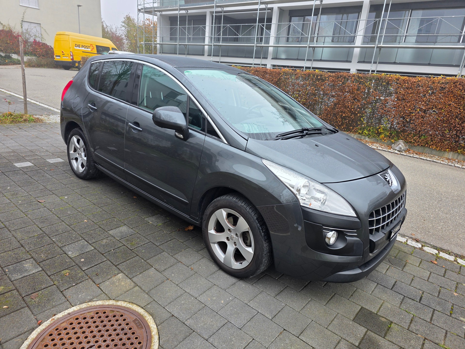 PEUGEOT 3008 2.0 HDI Business-image-2