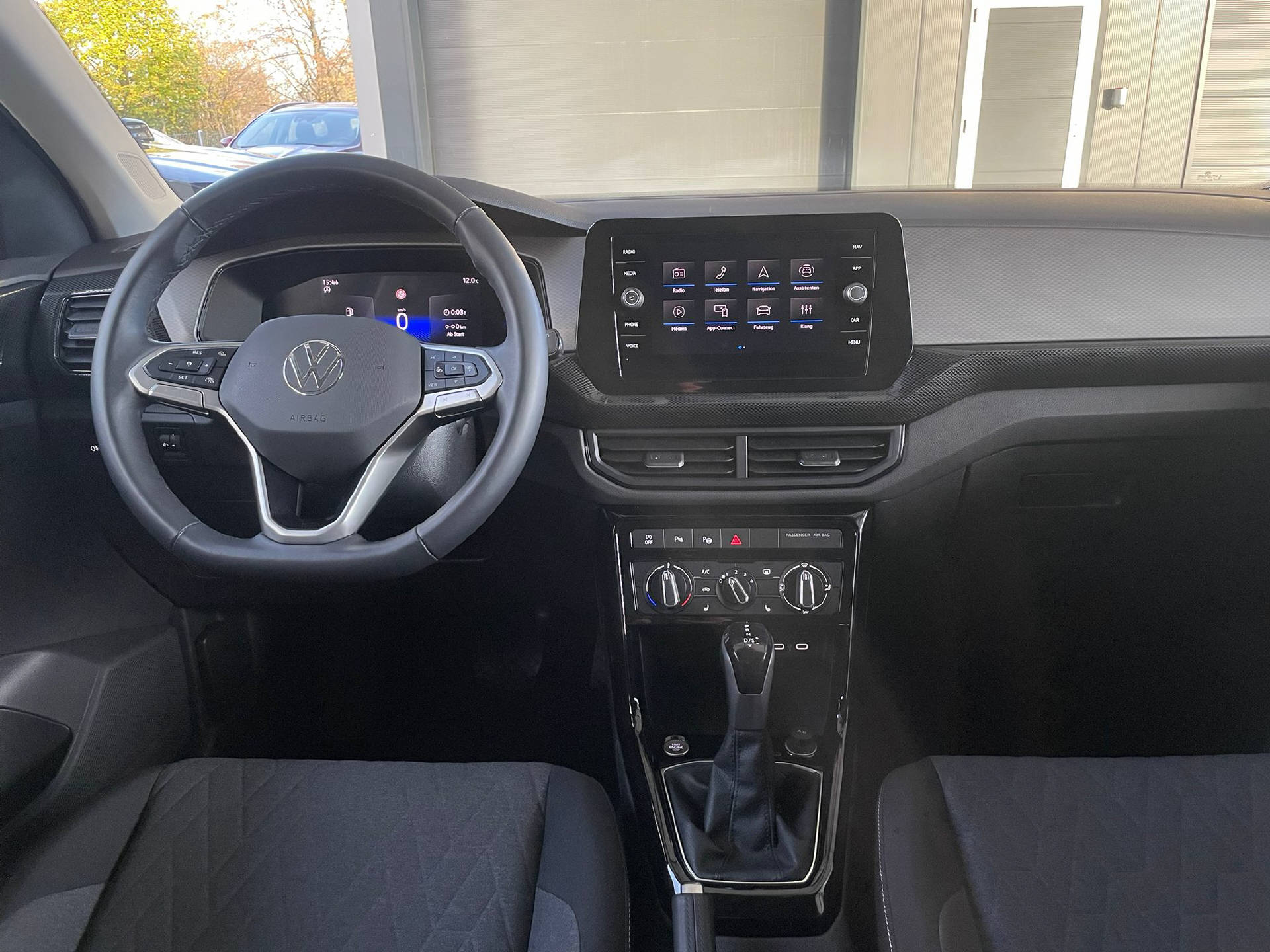 VW T-Cross 1.0 TSI 115 Life DSG-image-6