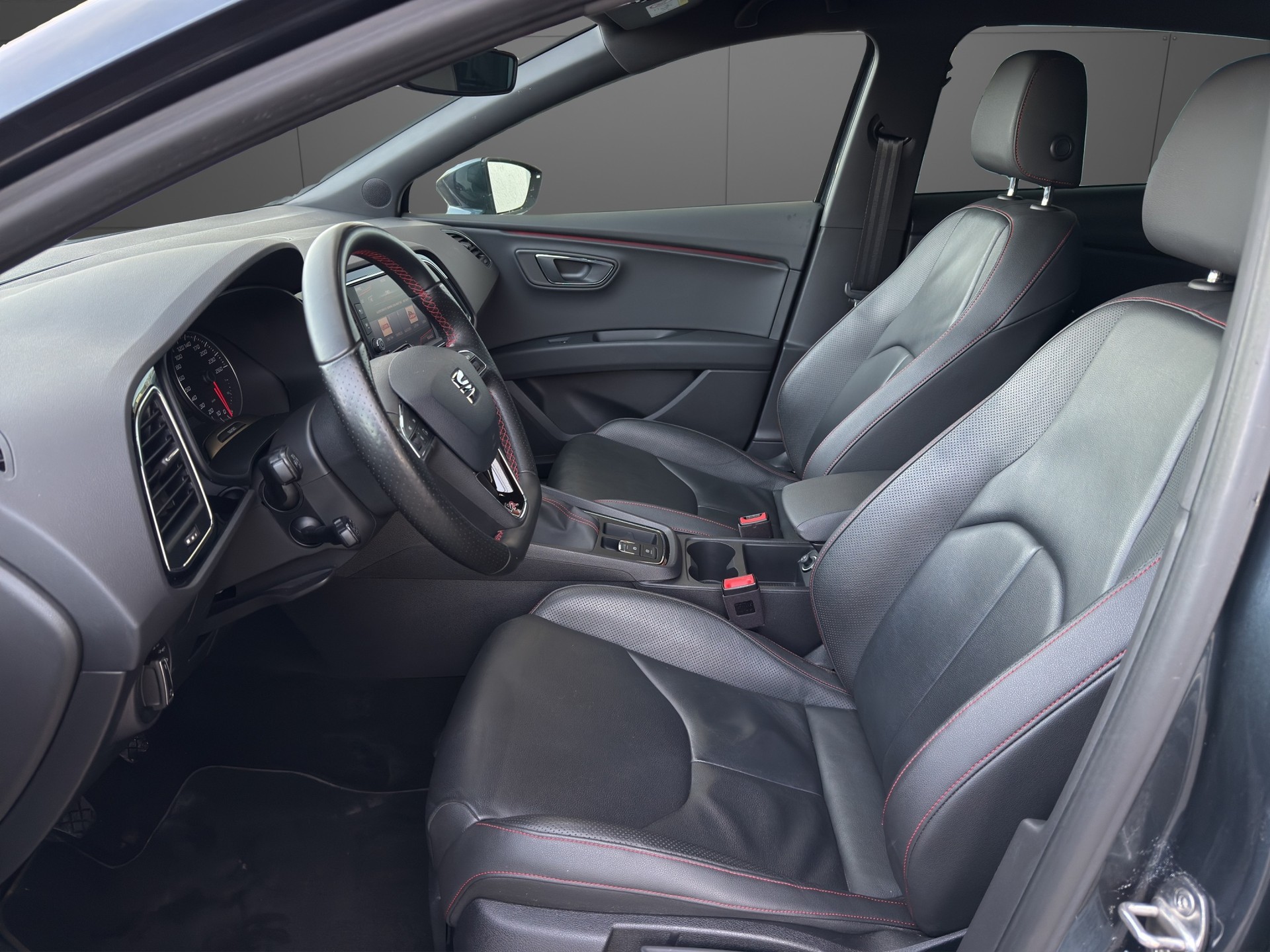SEAT Leon 1.5 TSI EVO FR ACT FR-image-5