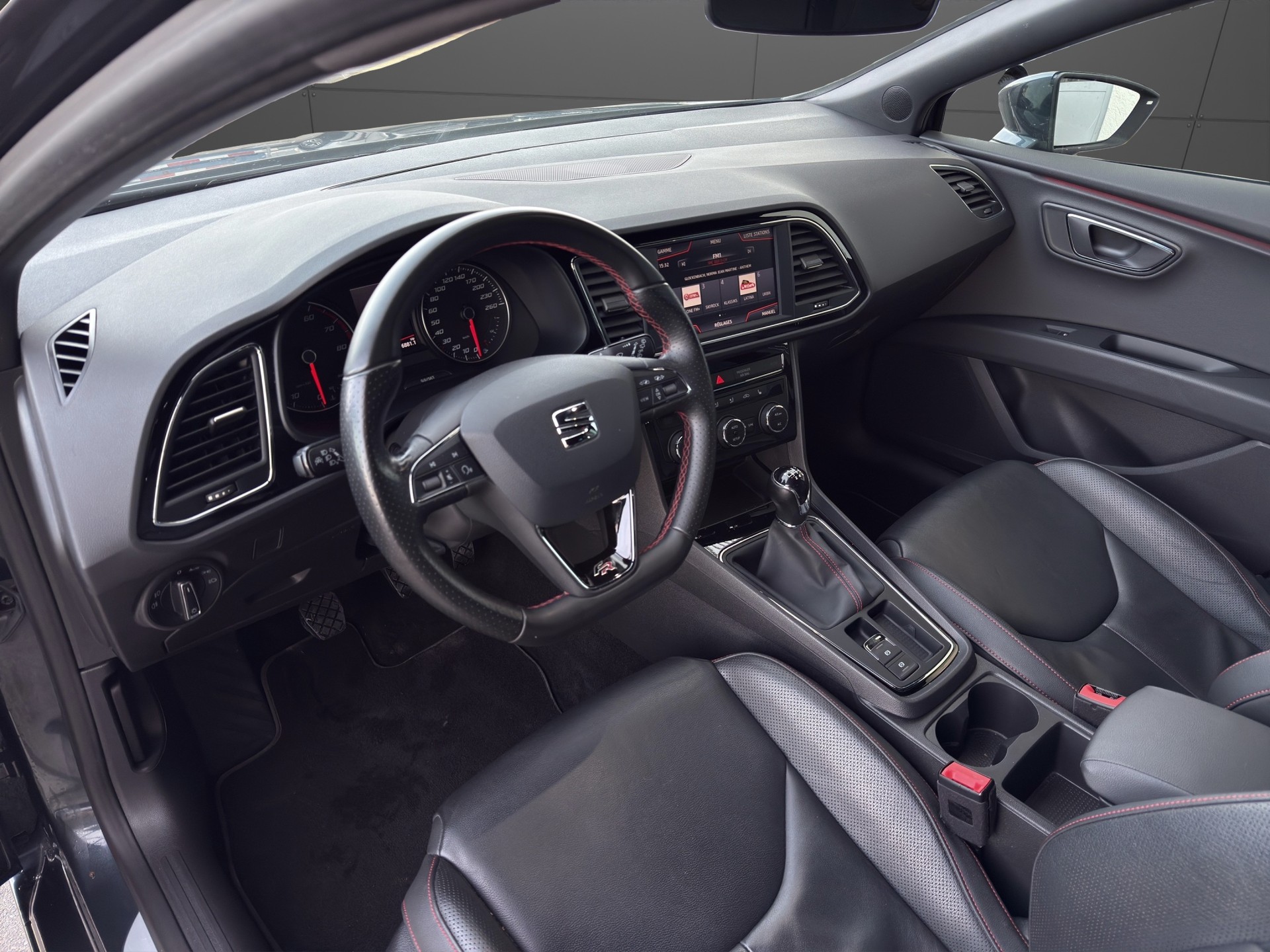 SEAT Leon 1.5 TSI EVO FR ACT FR-image-6