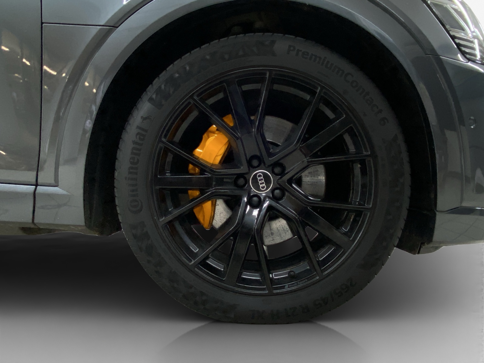 AUDI e-tron 55 Sportback S Line Black Edition quattro-image-16