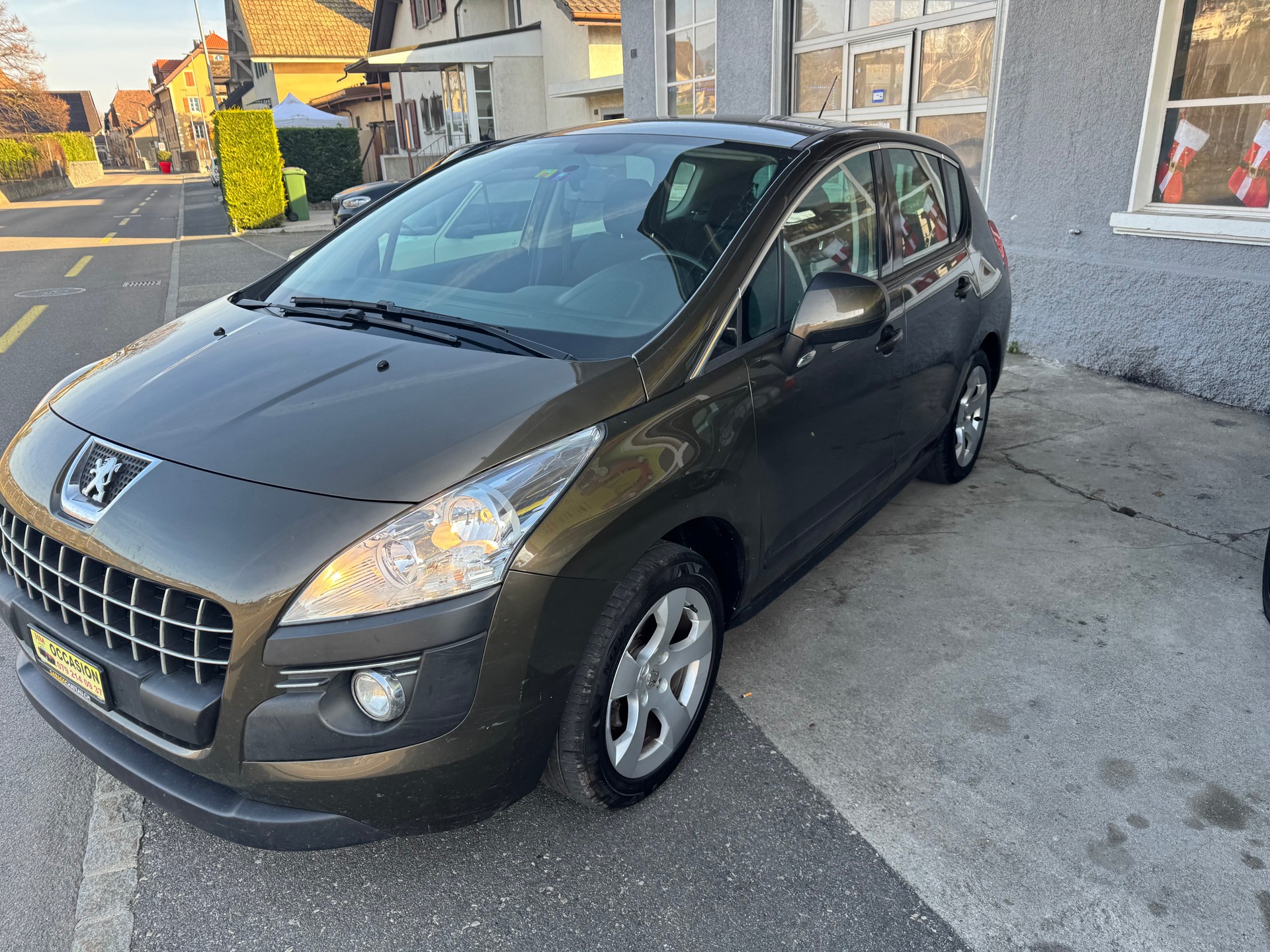 PEUGEOT 3008 1.6 16V T Sport Pack-image-2