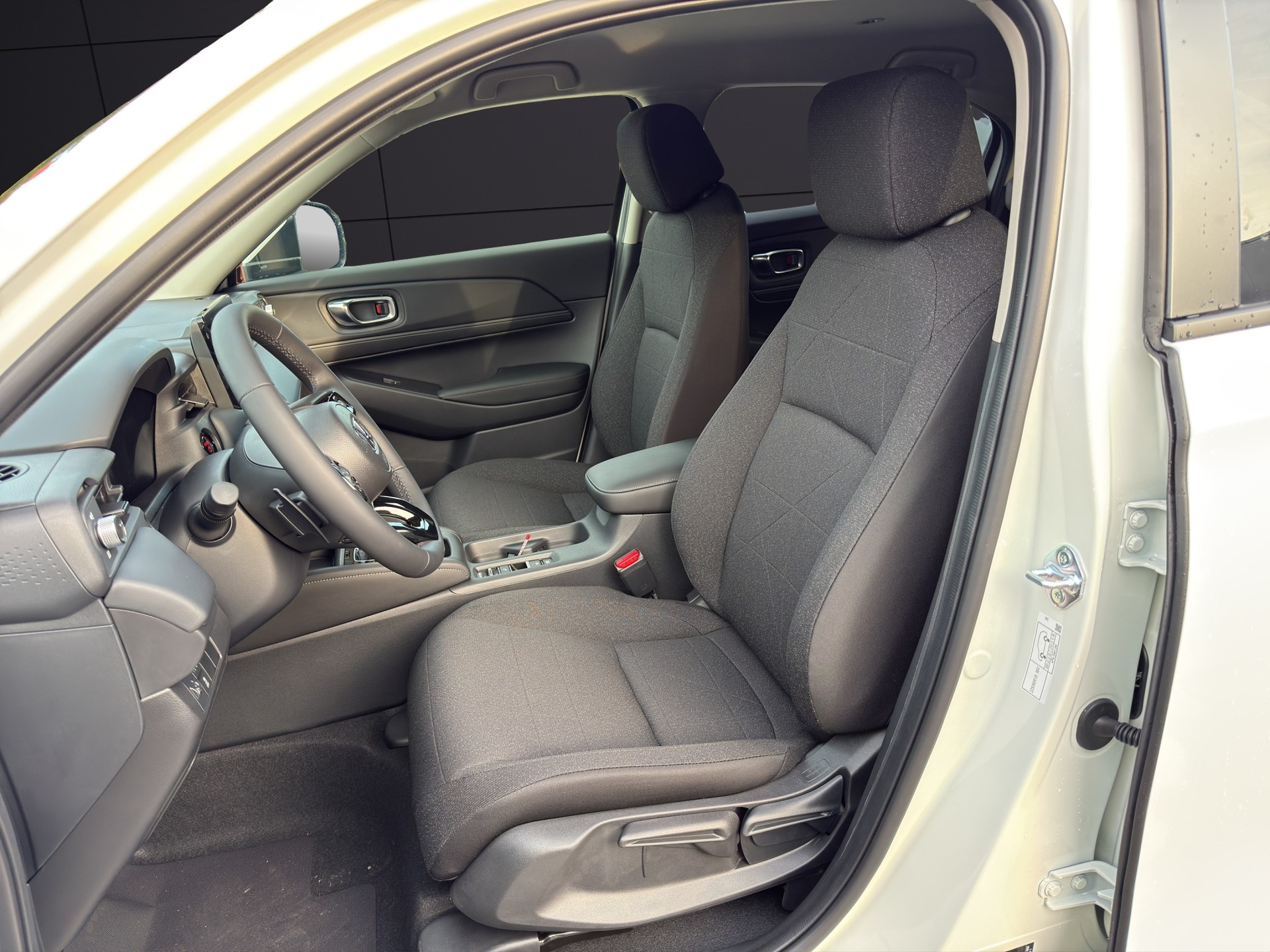 HONDA HR-V 1.5i-MMD Elegance CVT-image-14