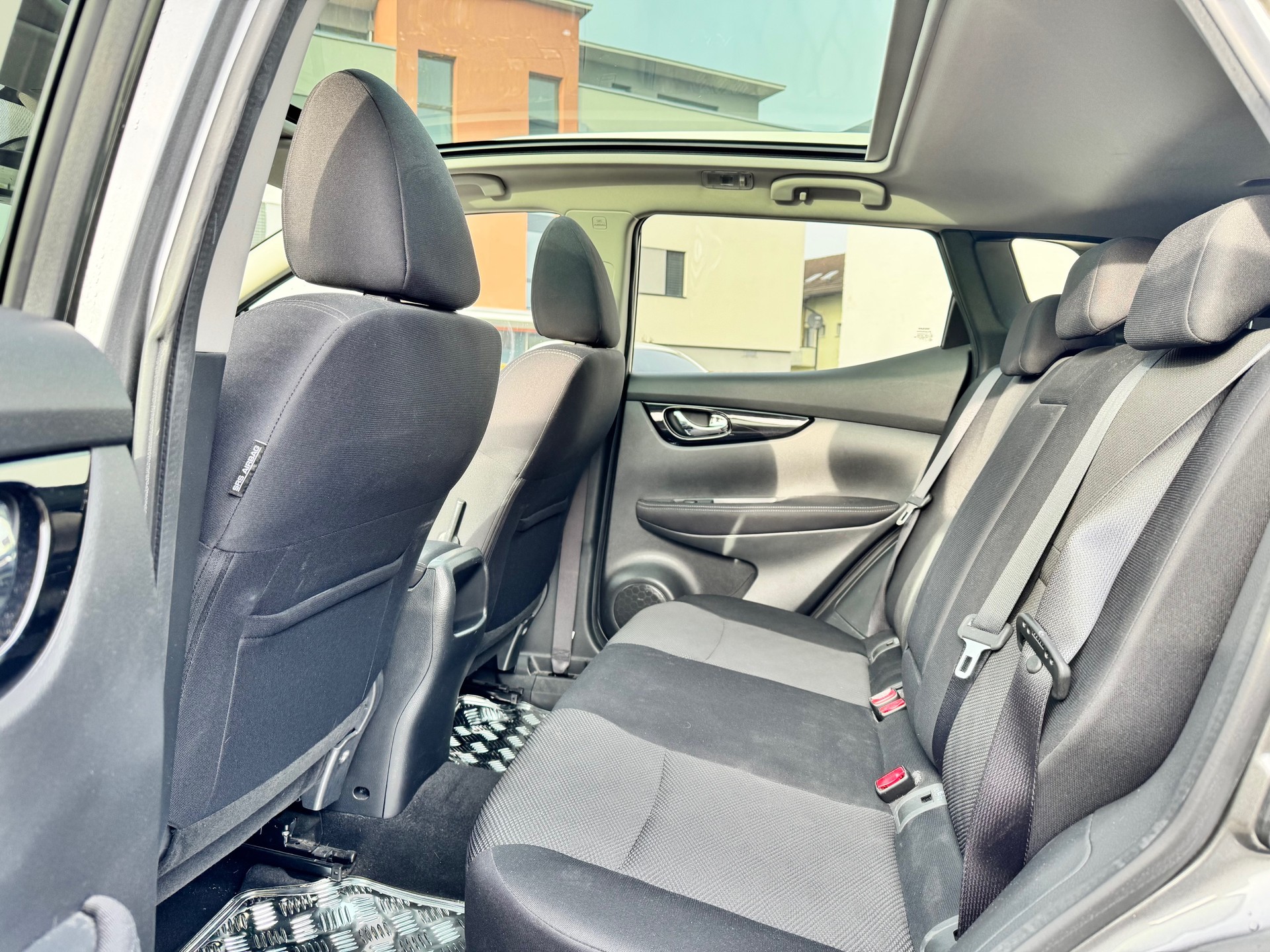 NISSAN Qashqai 1.6 DIG-T acenta-image-12