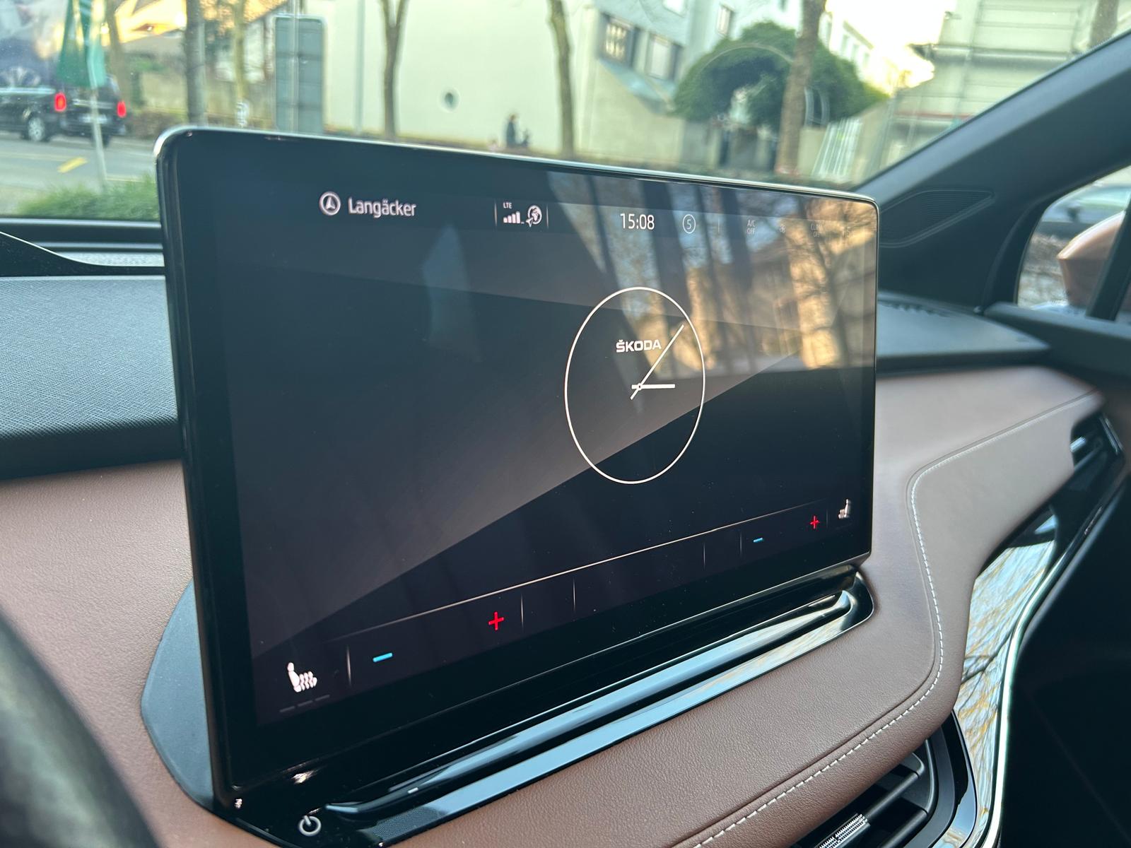 SKODA Enyaq iV 80x Founders Edition-image-11