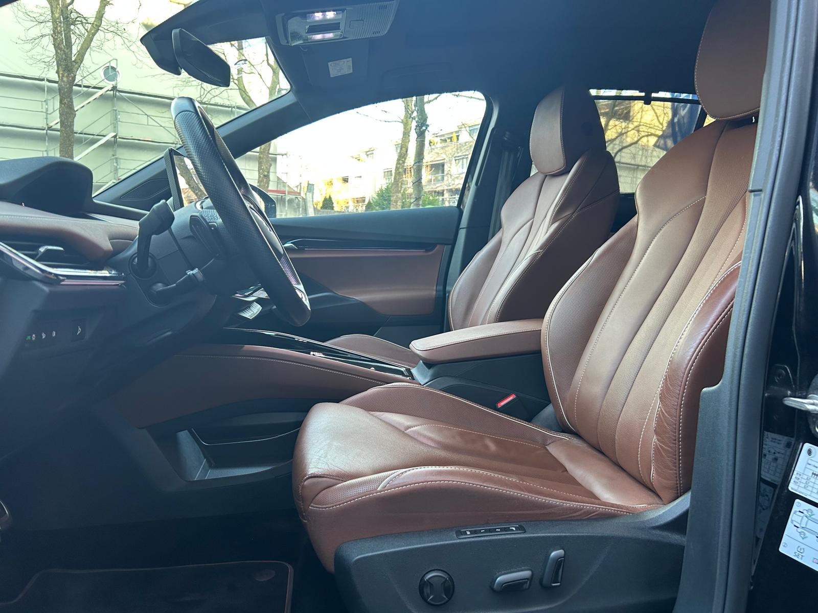 SKODA Enyaq iV 80x Founders Edition-image-9