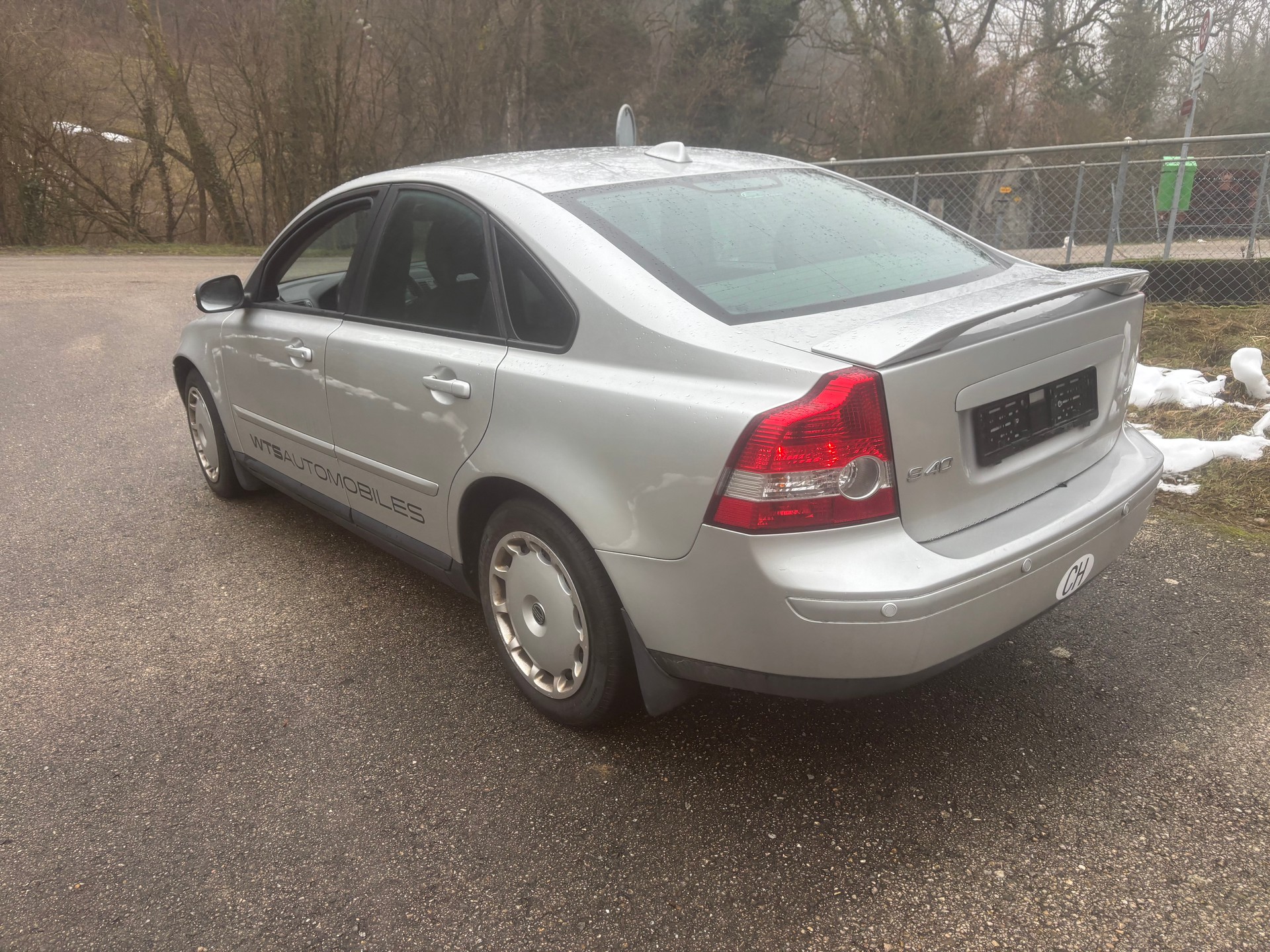 VOLVO S40 2.4I Momentum-image-2