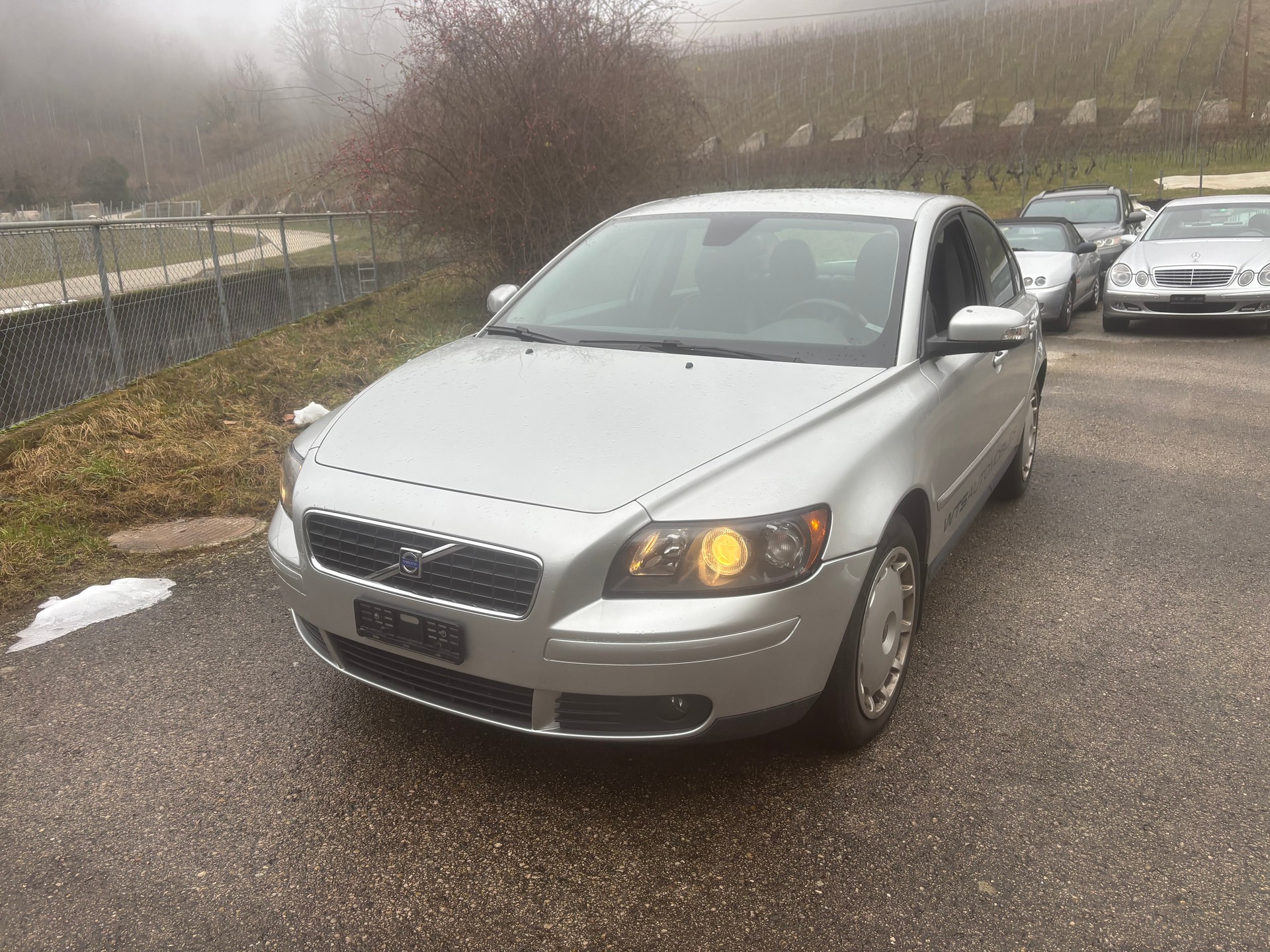 VOLVO S40 2.4I Momentum-image-0