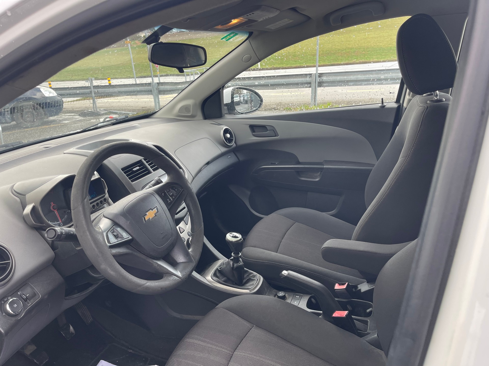CHEVROLET Aveo 1.3 TCDi LT-image-6