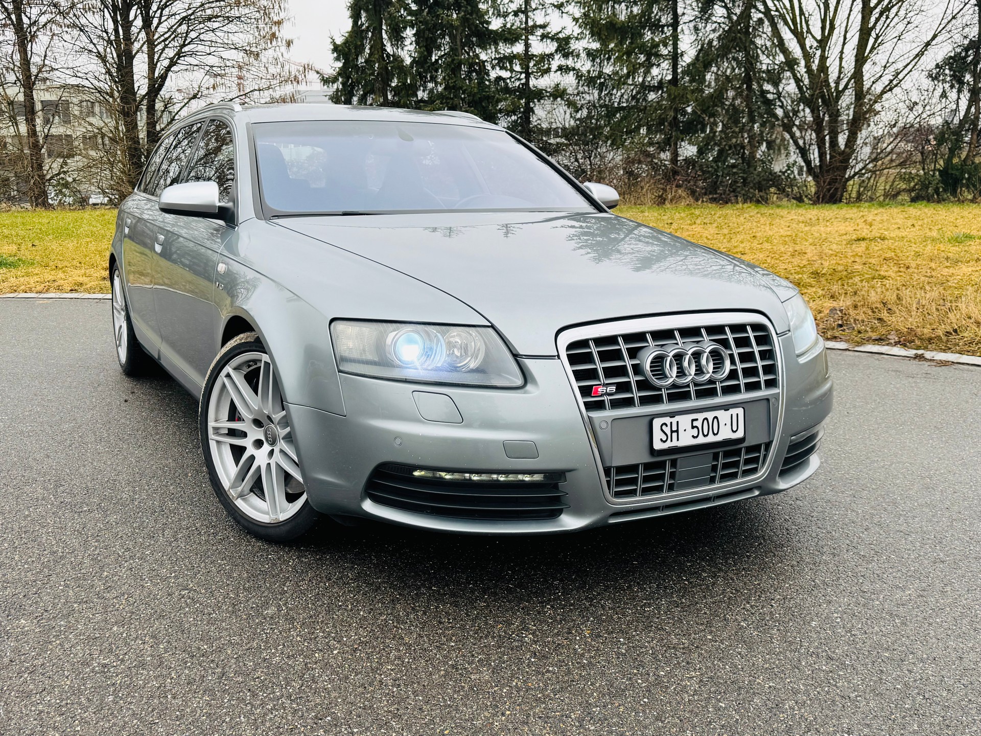 AUDI S6 Avant 5.2 V10 quattro tiptronic-image-0