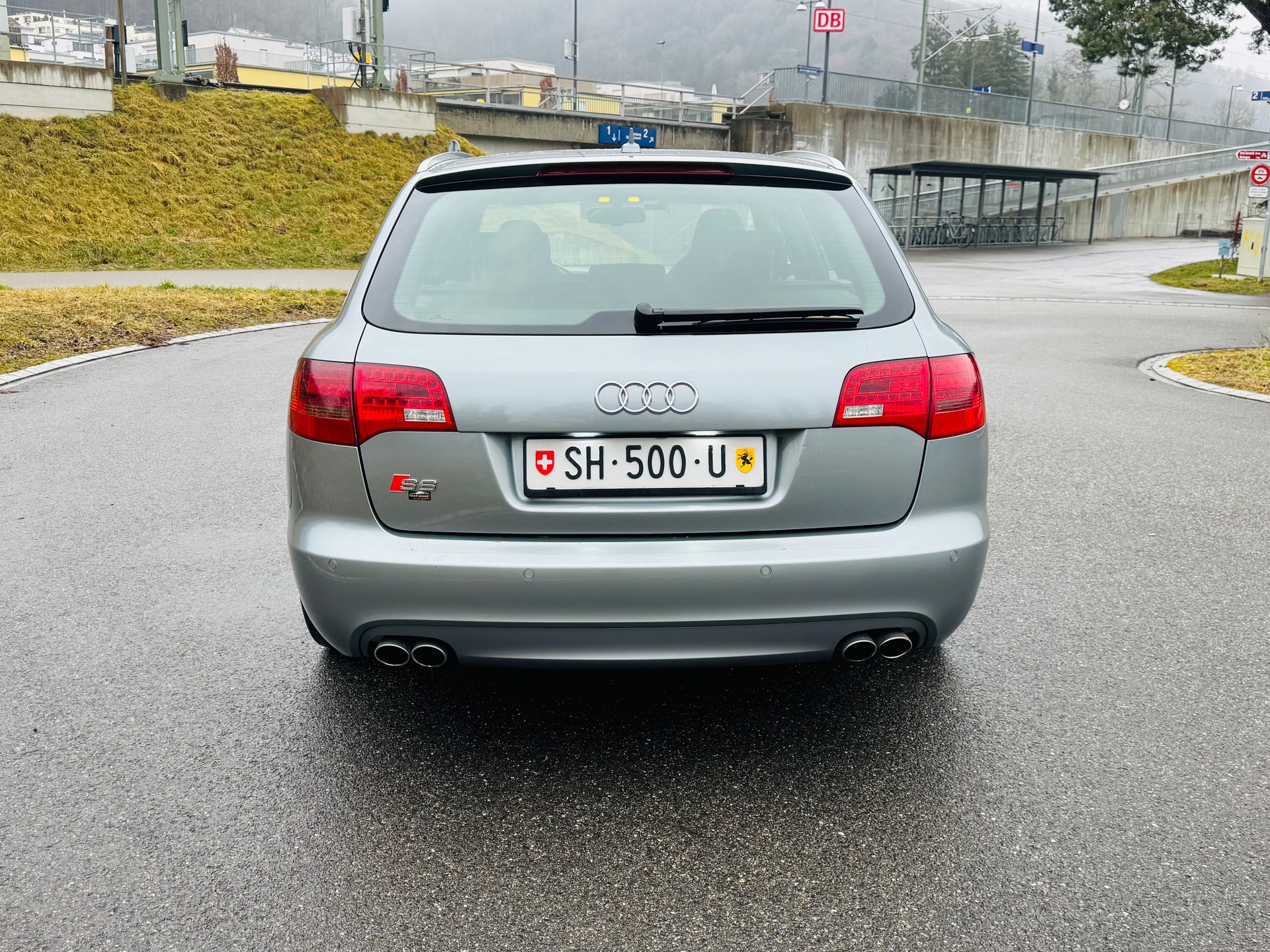AUDI S6 Avant 5.2 V10 quattro tiptronic-image-5