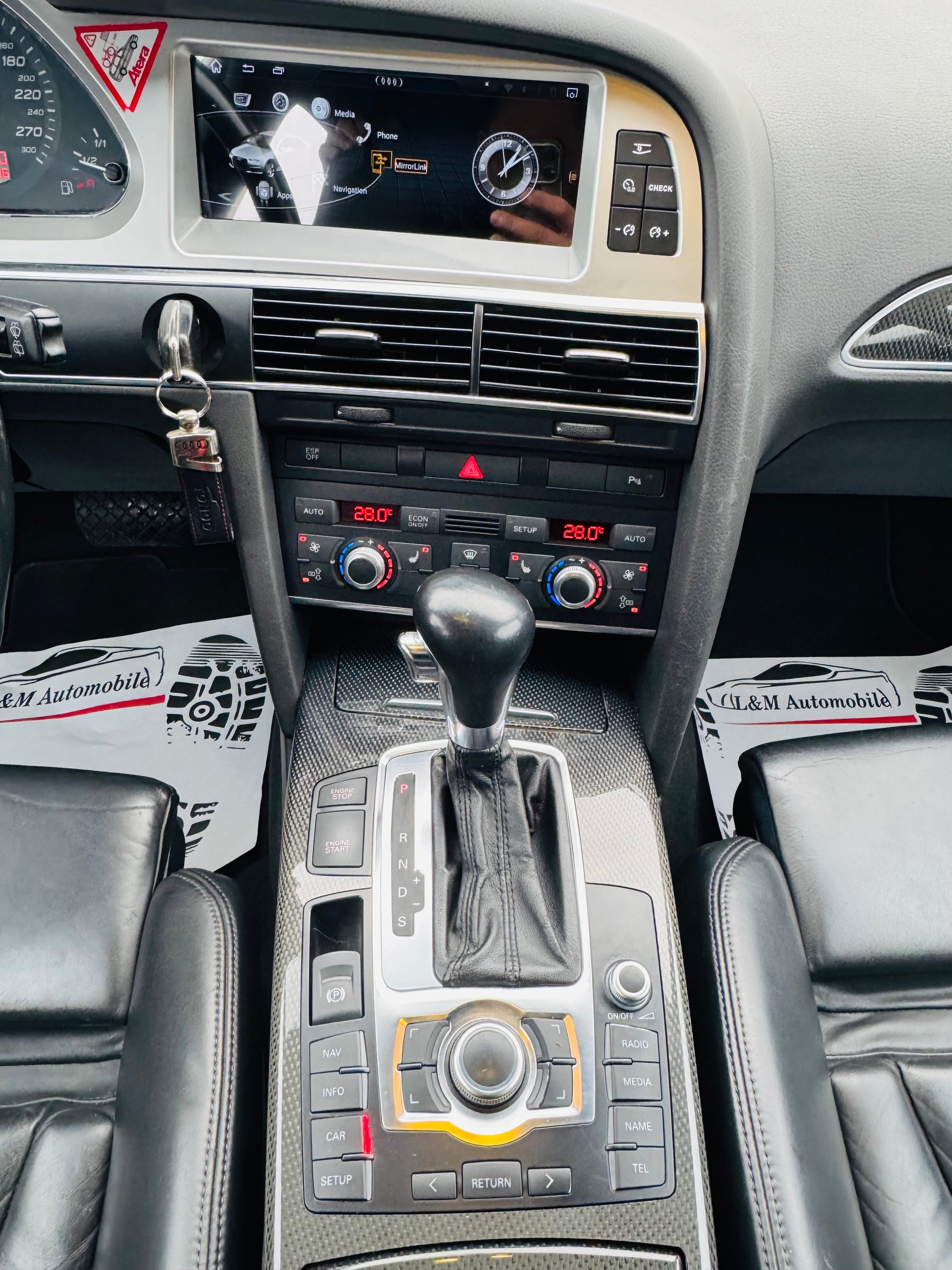 AUDI S6 Avant 5.2 V10 quattro tiptronic-image-9