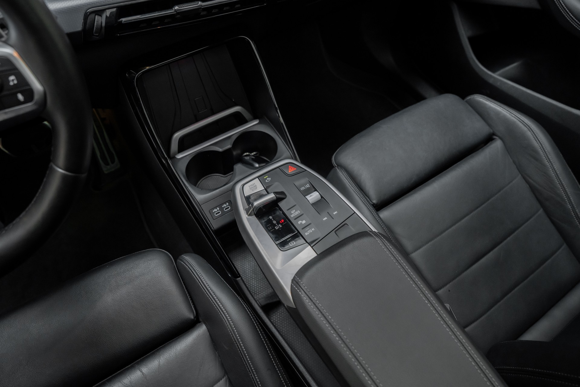 BMW 218d Active Tourer M Sport DKG-image-12