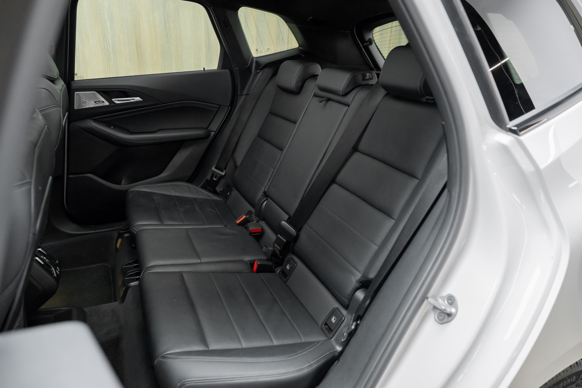 BMW 218d Active Tourer M Sport DKG-image-7