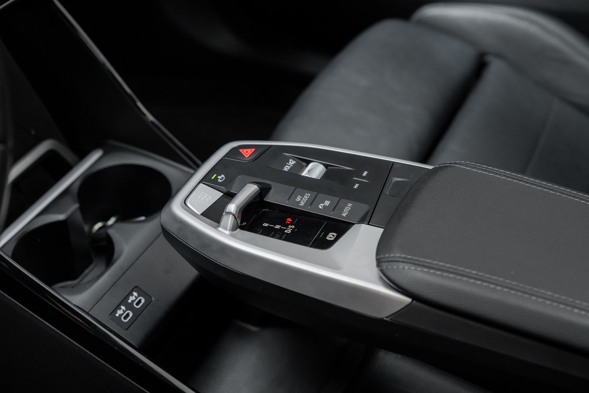 BMW 218d Active Tourer M Sport DKG-image-11