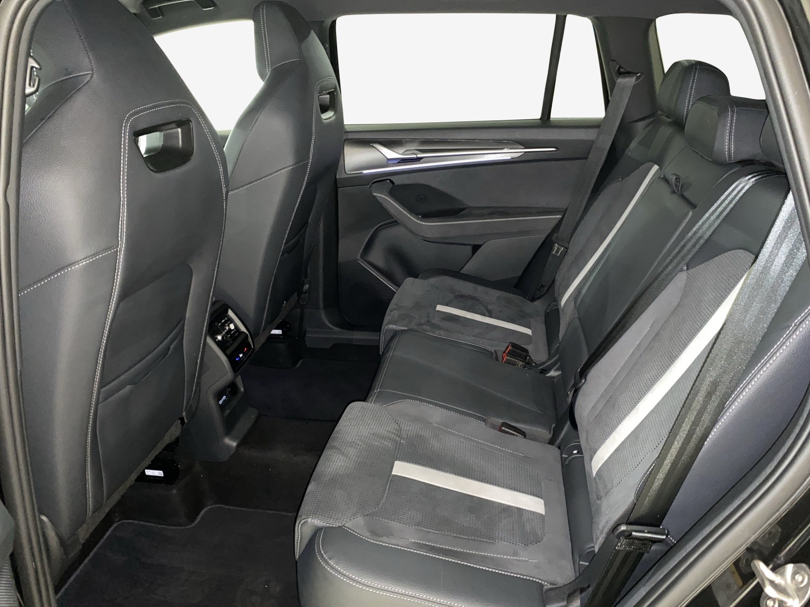 SKODA Kodiaq 1.5 TSI PHEV Sportline-image-11