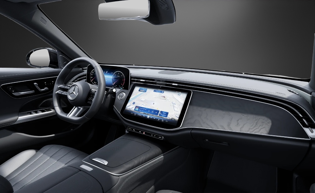 MERCEDES-BENZ E 220 d T 4Matic 9G-Tronic-image-8