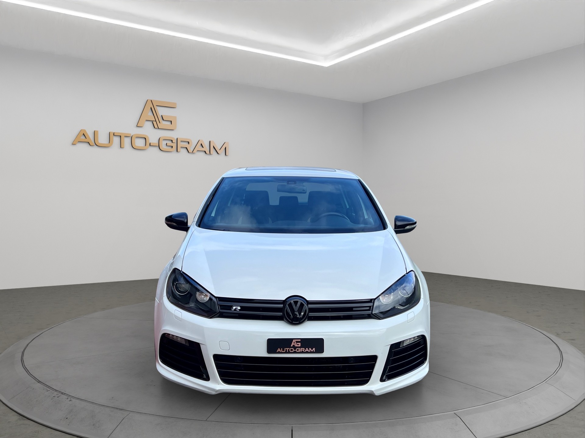VW Golf 2.0 TSI R 4Motion DSG-image-7