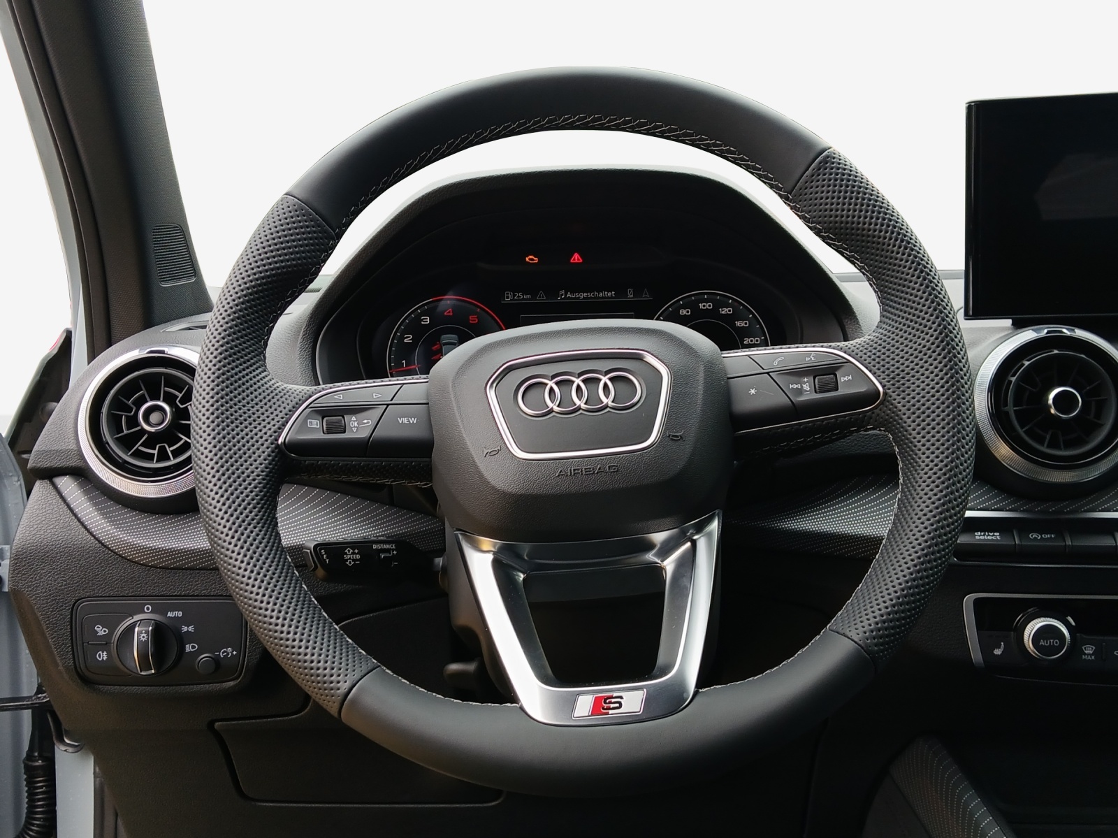 AUDI Q2 40 TFSI S line Attraction quattro S-tronic-image-9