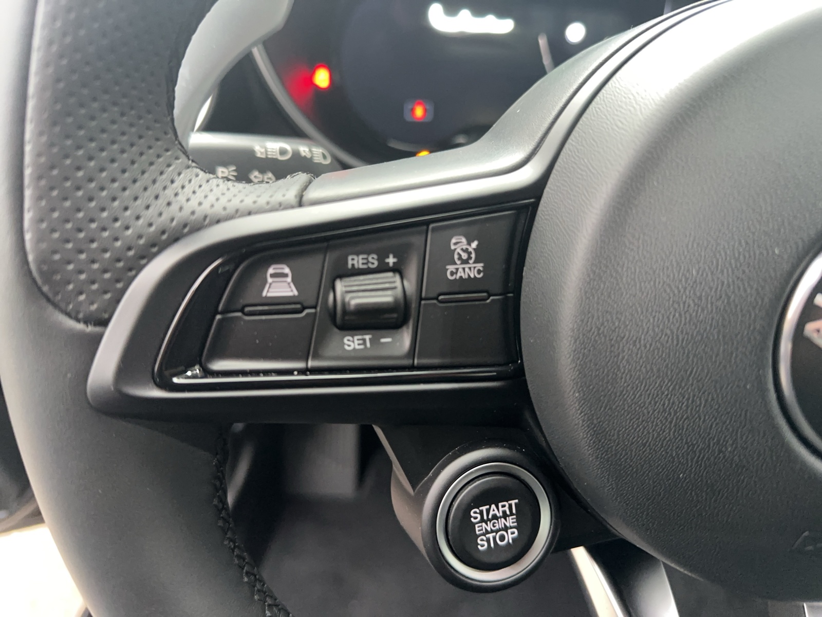 ALFA ROMEO Giulia 2.0 Q4 Sprint Edition-image-13