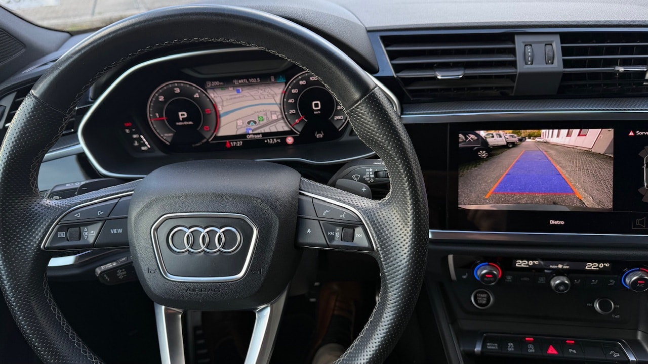 AUDI Q3 Sportback 35 TDI S line quattro S-tronic-image-6
