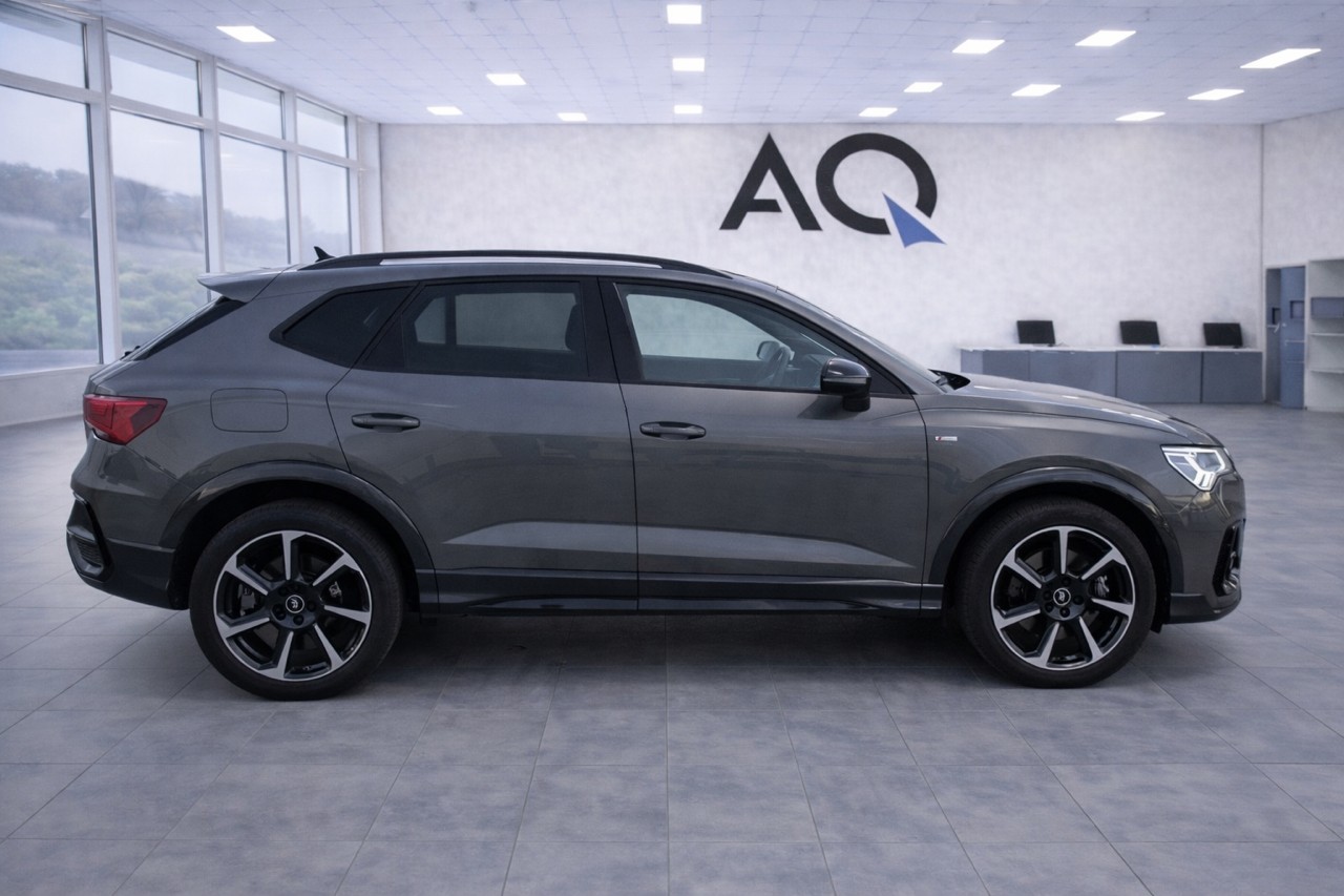 AUDI Q3 Sportback 35 TDI S line quattro S-tronic-showroom-element-2