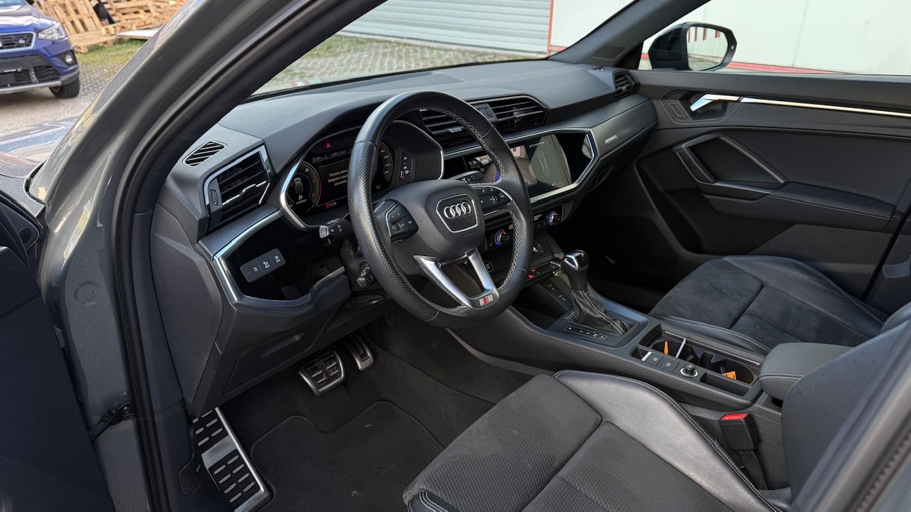 AUDI Q3 Sportback 35 TDI S line quattro S-tronic-image-10