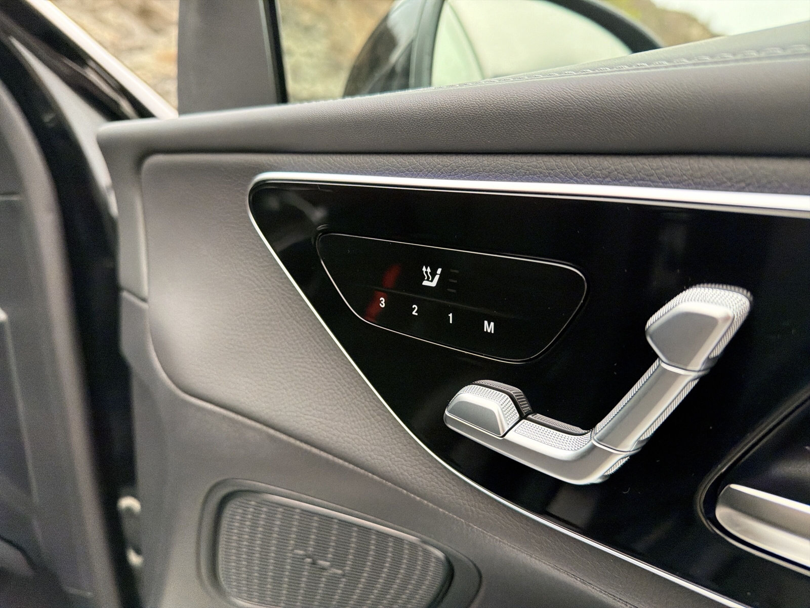 MERCEDES-BENZ GLC 300 de 4Matic EQ Star 9G-Tronic-image-22