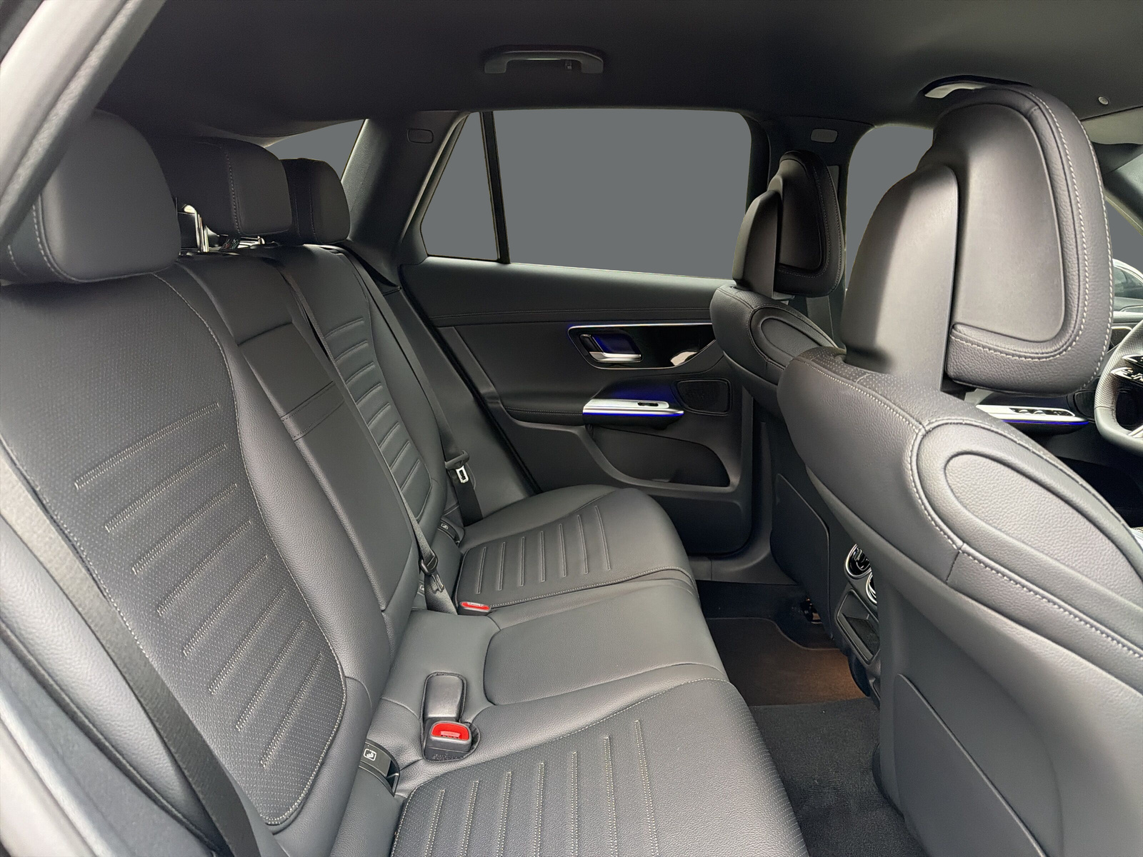 MERCEDES-BENZ GLC 300 de 4Matic EQ Star 9G-Tronic-image-18