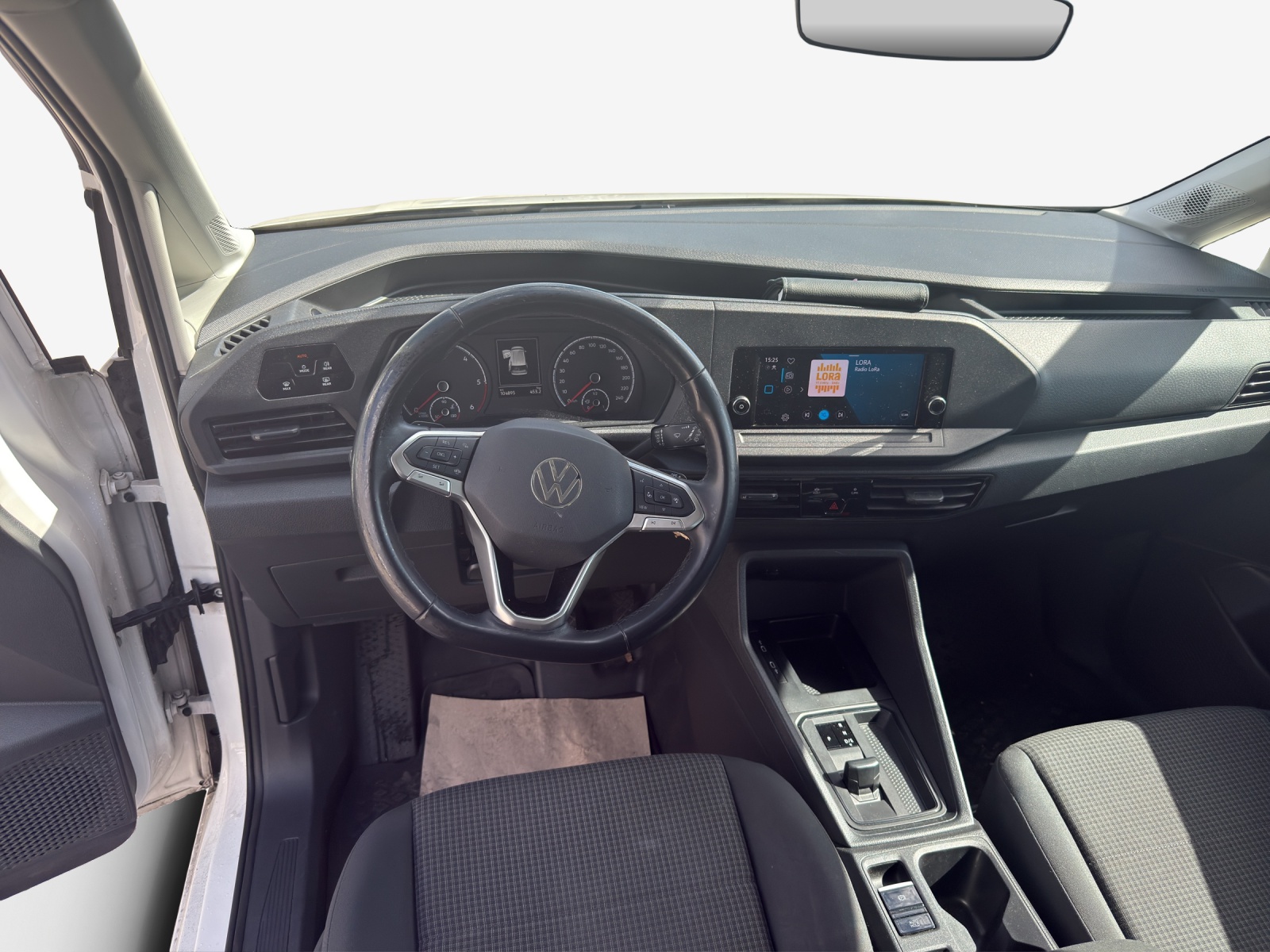 VW Caddy 2.0 TDI DSG-image-9