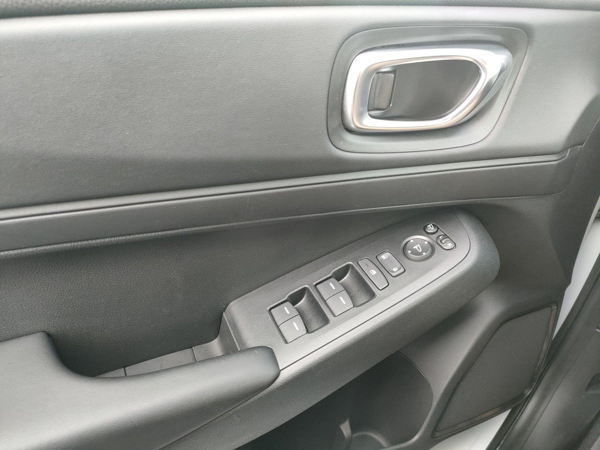 HONDA HR-V 1.5 i-MMD Advance-image-10