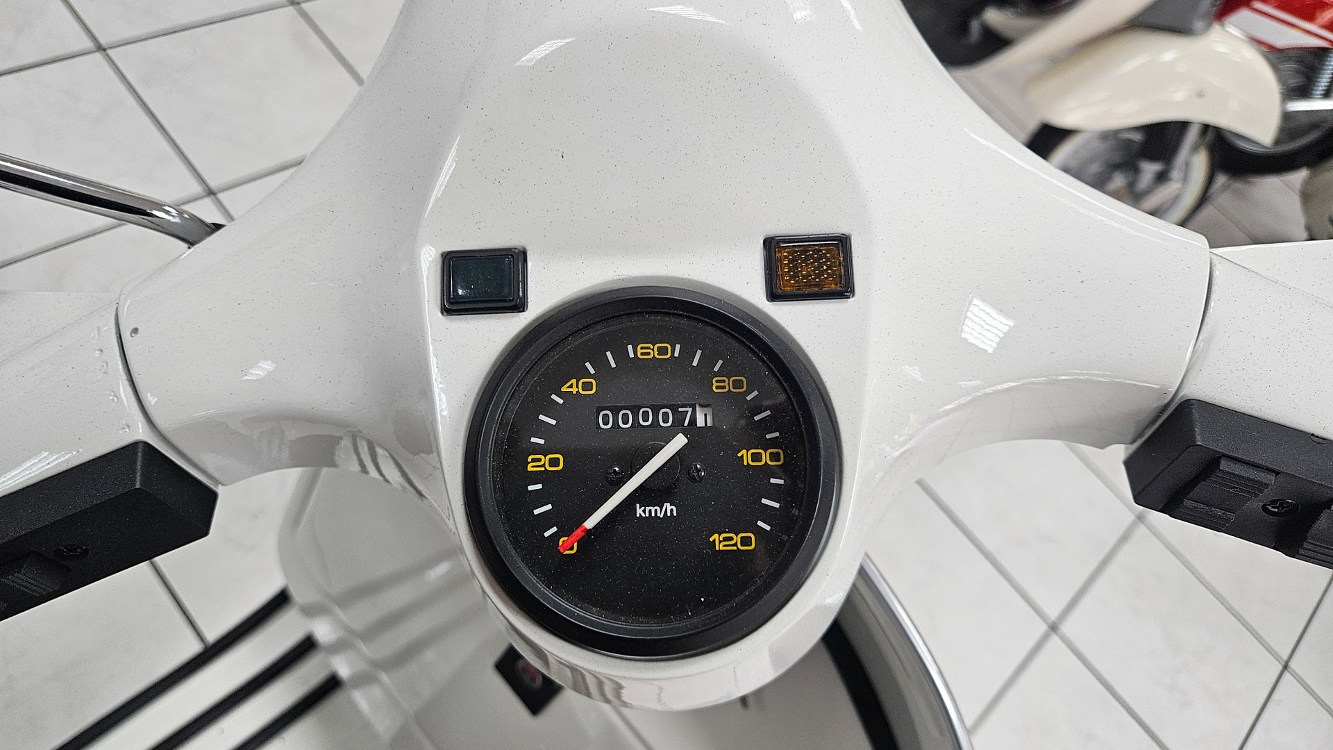 PIAGGIO Vespa PX 125 Arco-image-4