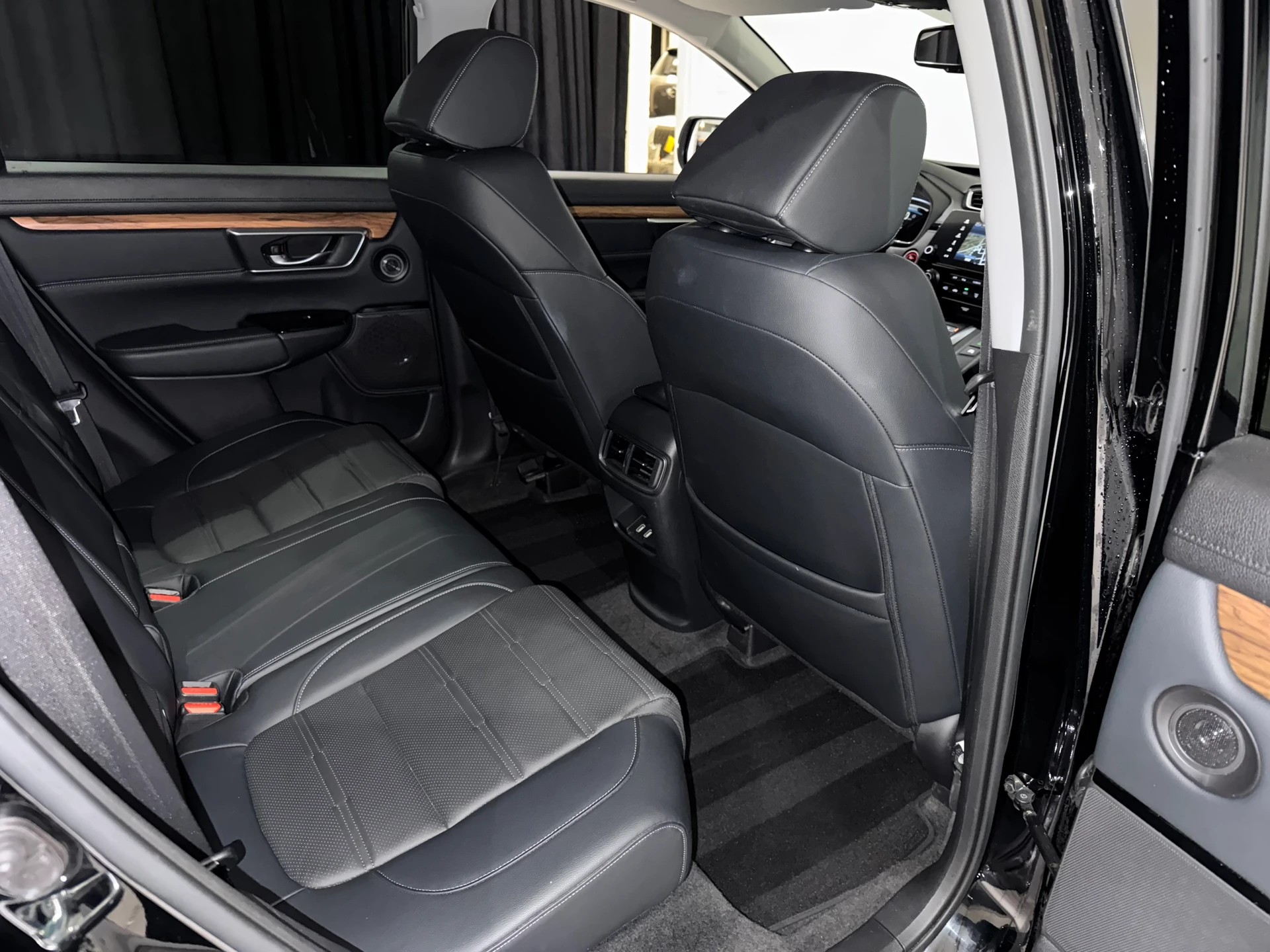 HONDA CR-V 2.0i MMD Hybrid Executive 4WD Automatic-image-12
