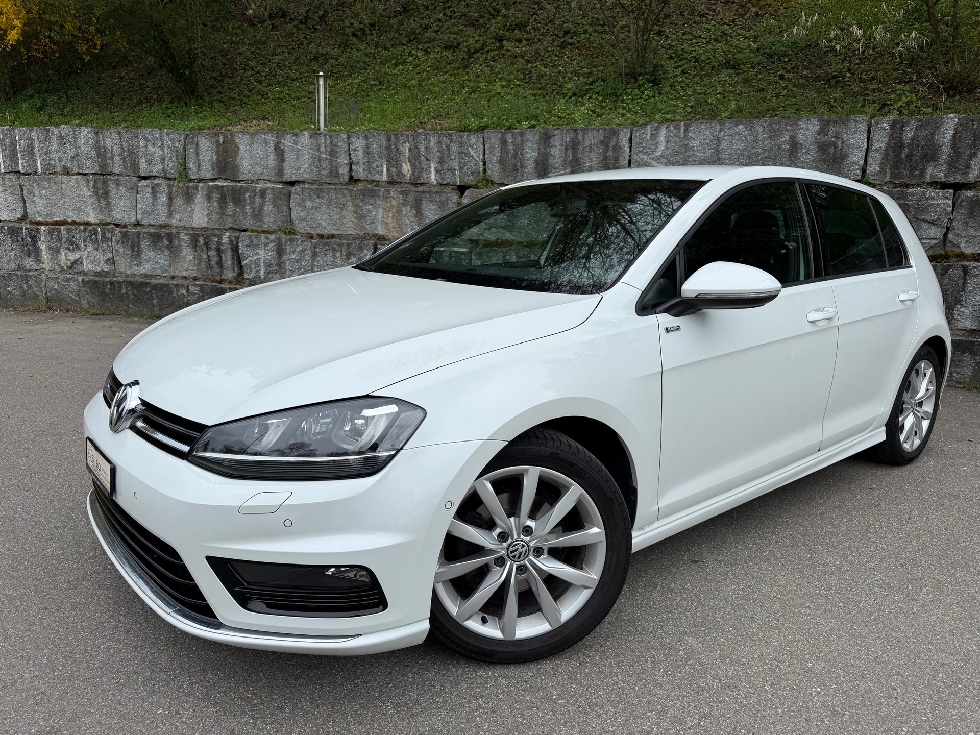 VW Golf 1.4 TSI Cup R-Line-image-0