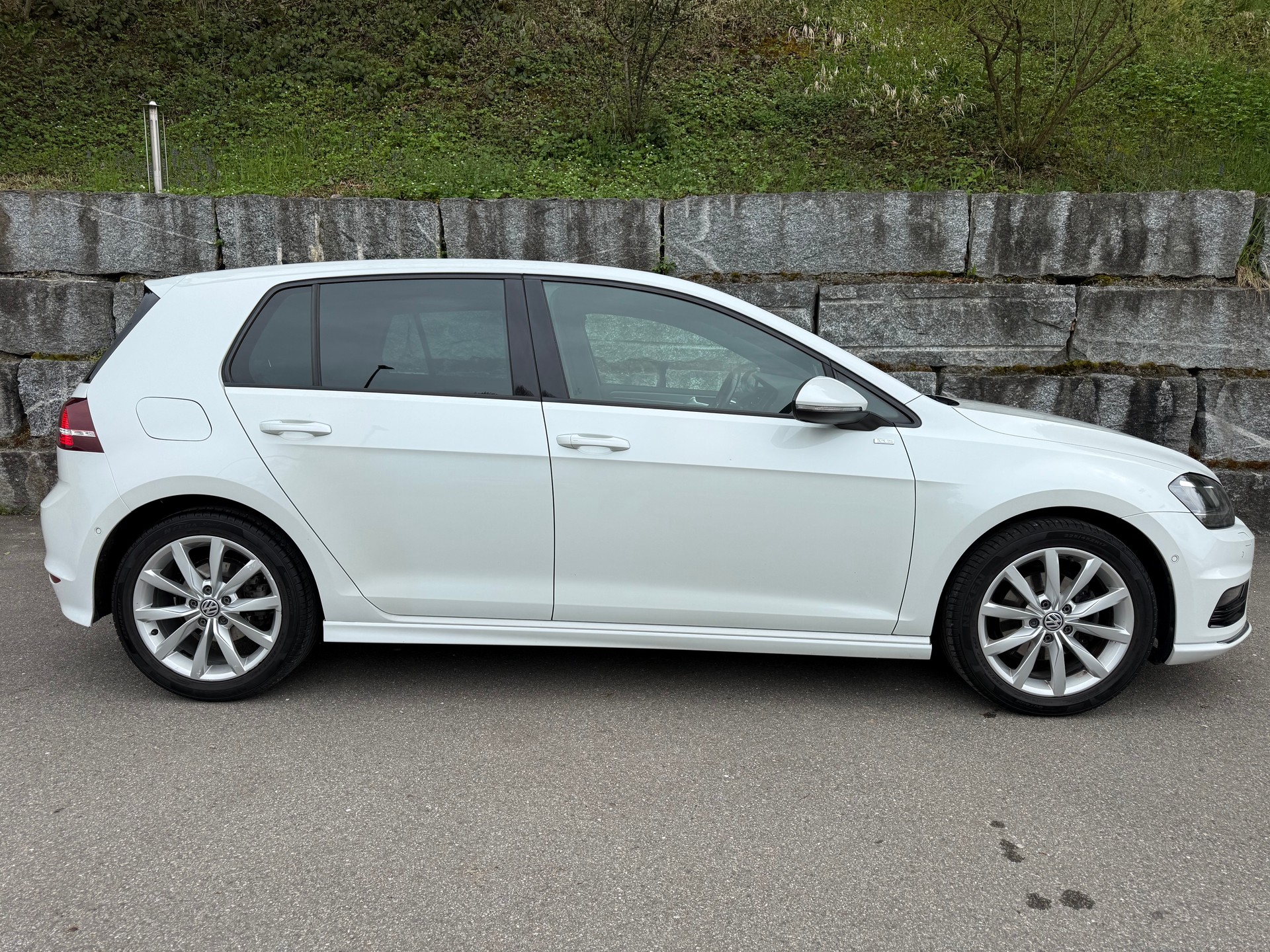 VW Golf 1.4 TSI Cup R-Line-image-9