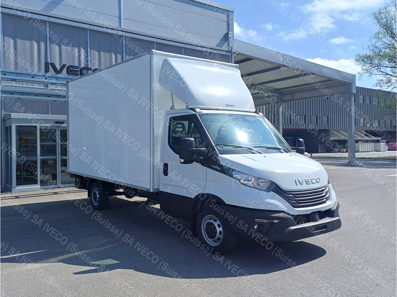 IVECO 35S16BA8 caisse avec ridelle