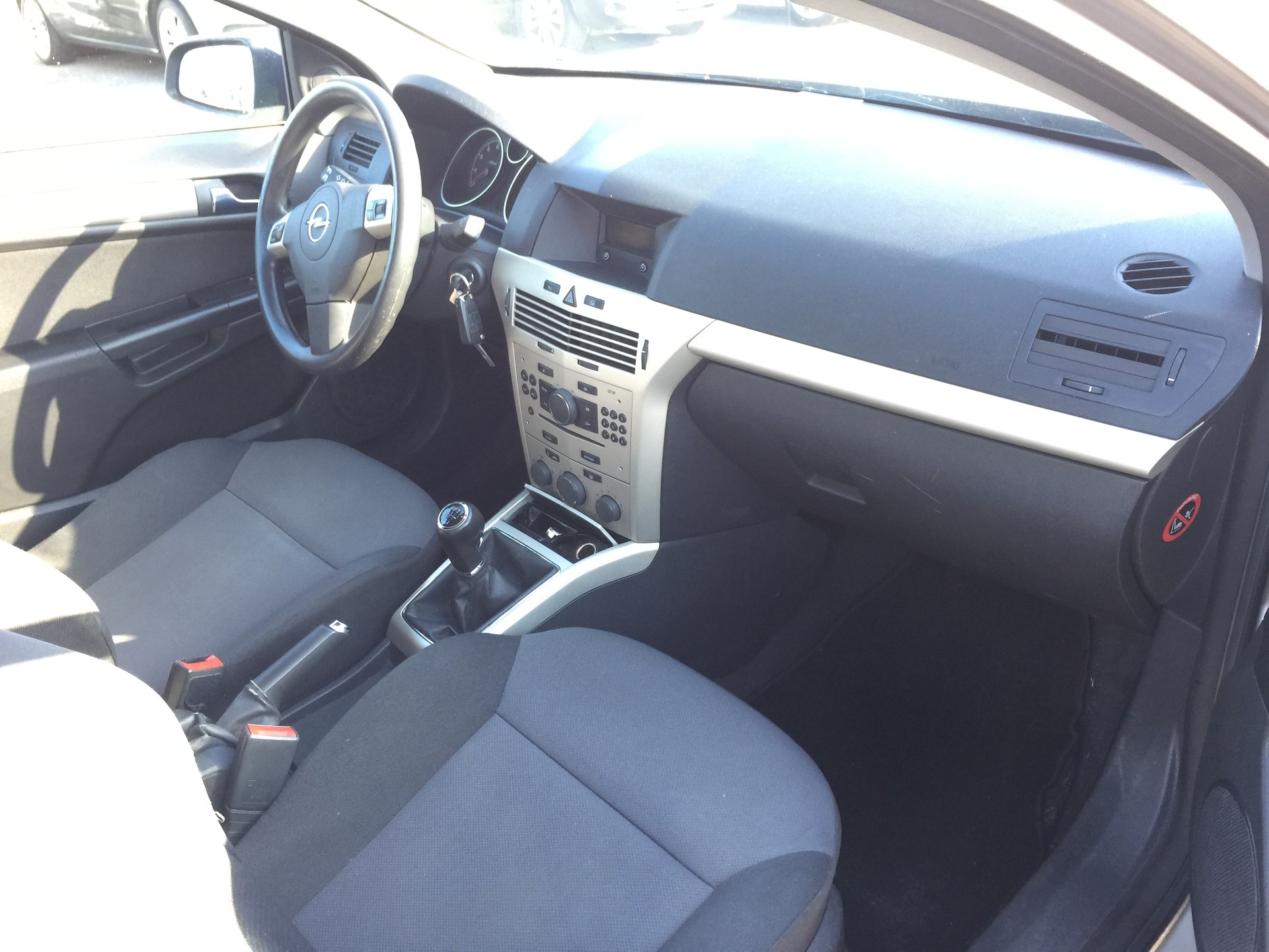 OPEL Astra GTC 1.8i 16V Enjoy-image-8