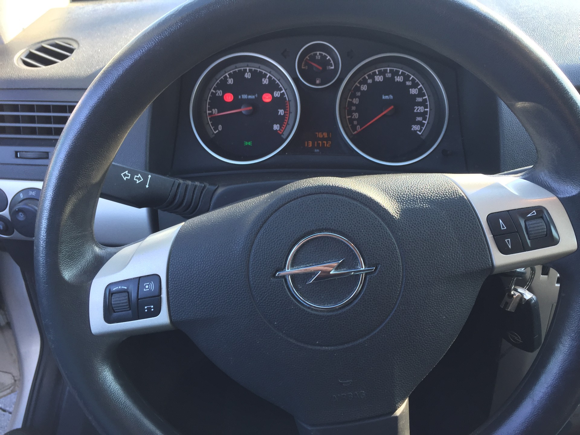 OPEL Astra GTC 1.8i 16V Enjoy-image-12