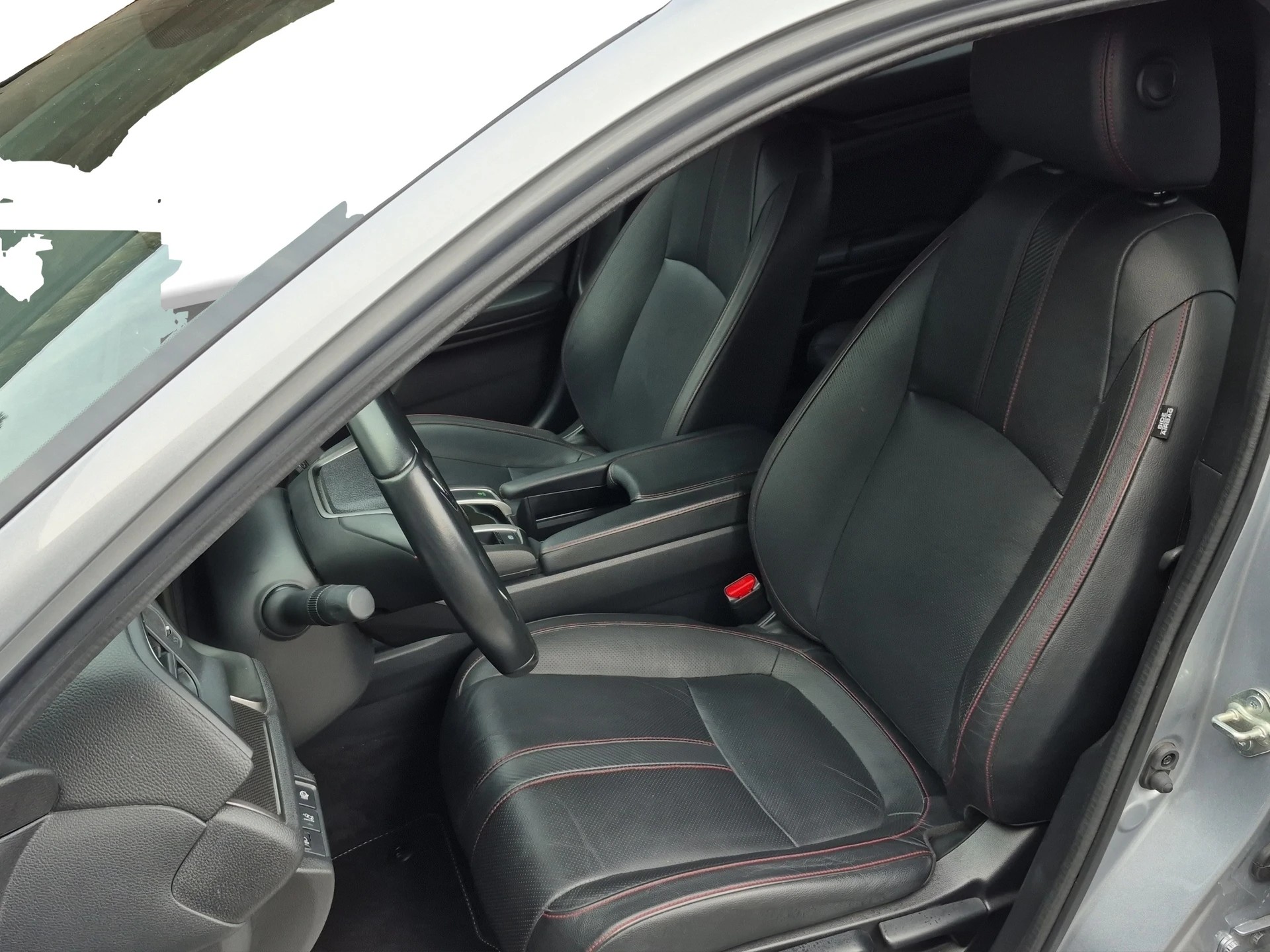 HONDA Civic 1.0 VTEC Elegance-image-9