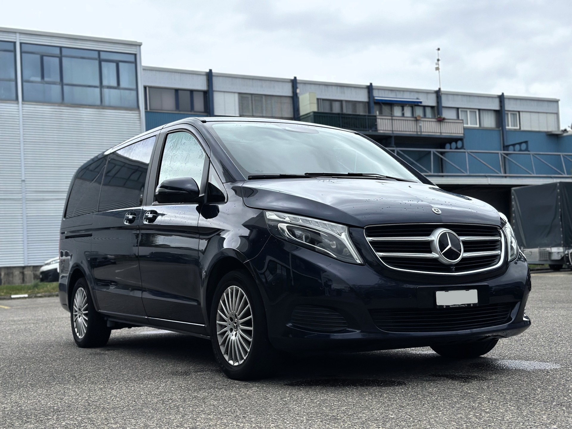 MERCEDES-BENZ V 250 d Avantgarde lang 4Matic 7G-Tronic-image-2