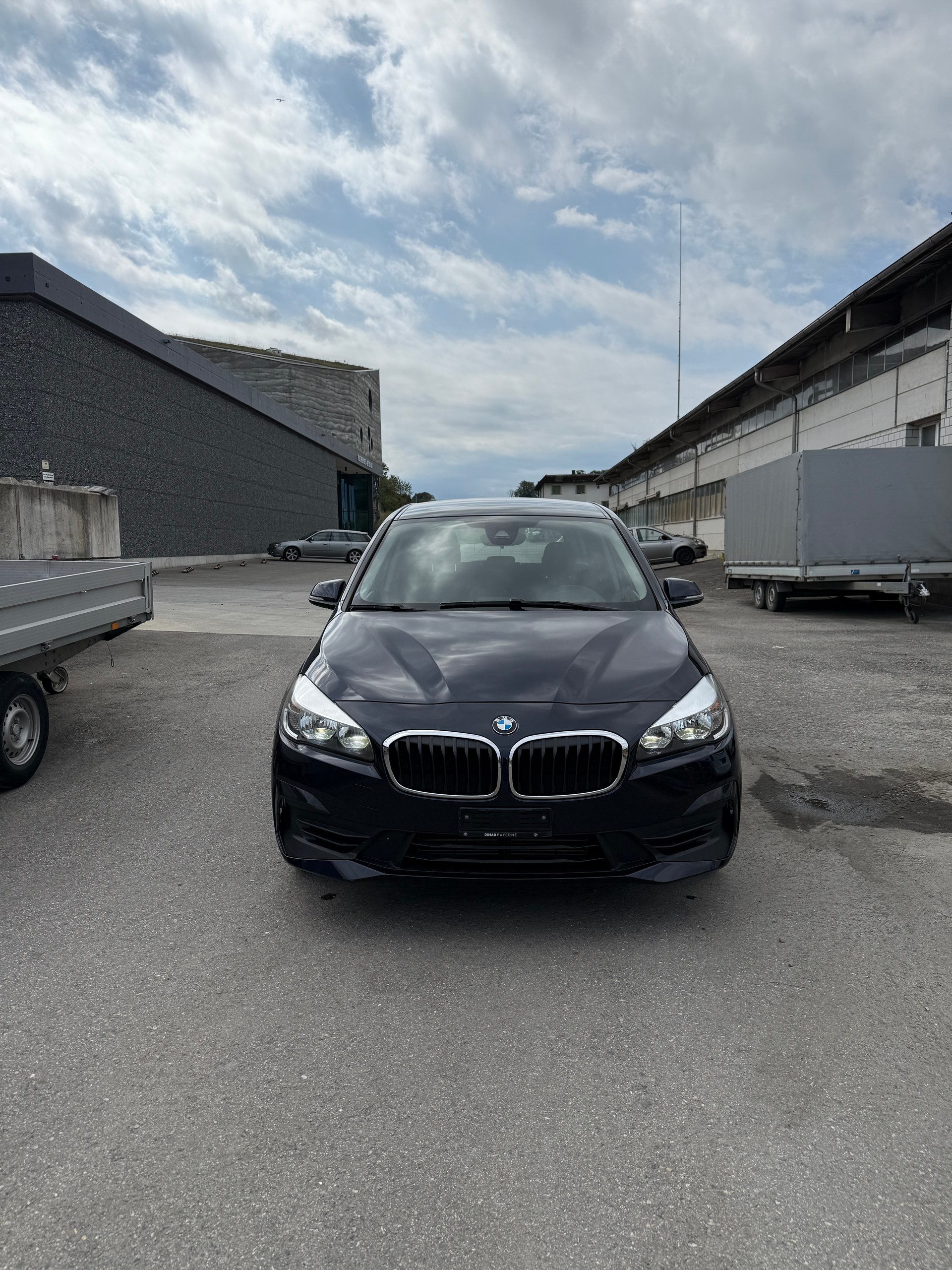BMW 216d Gran Tourer DKG-image-1