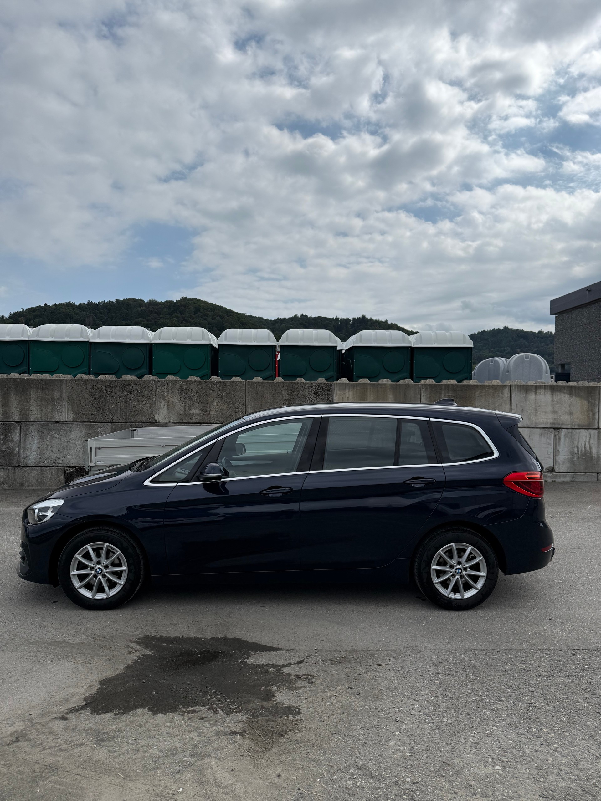 BMW 216d Gran Tourer DKG-image-2