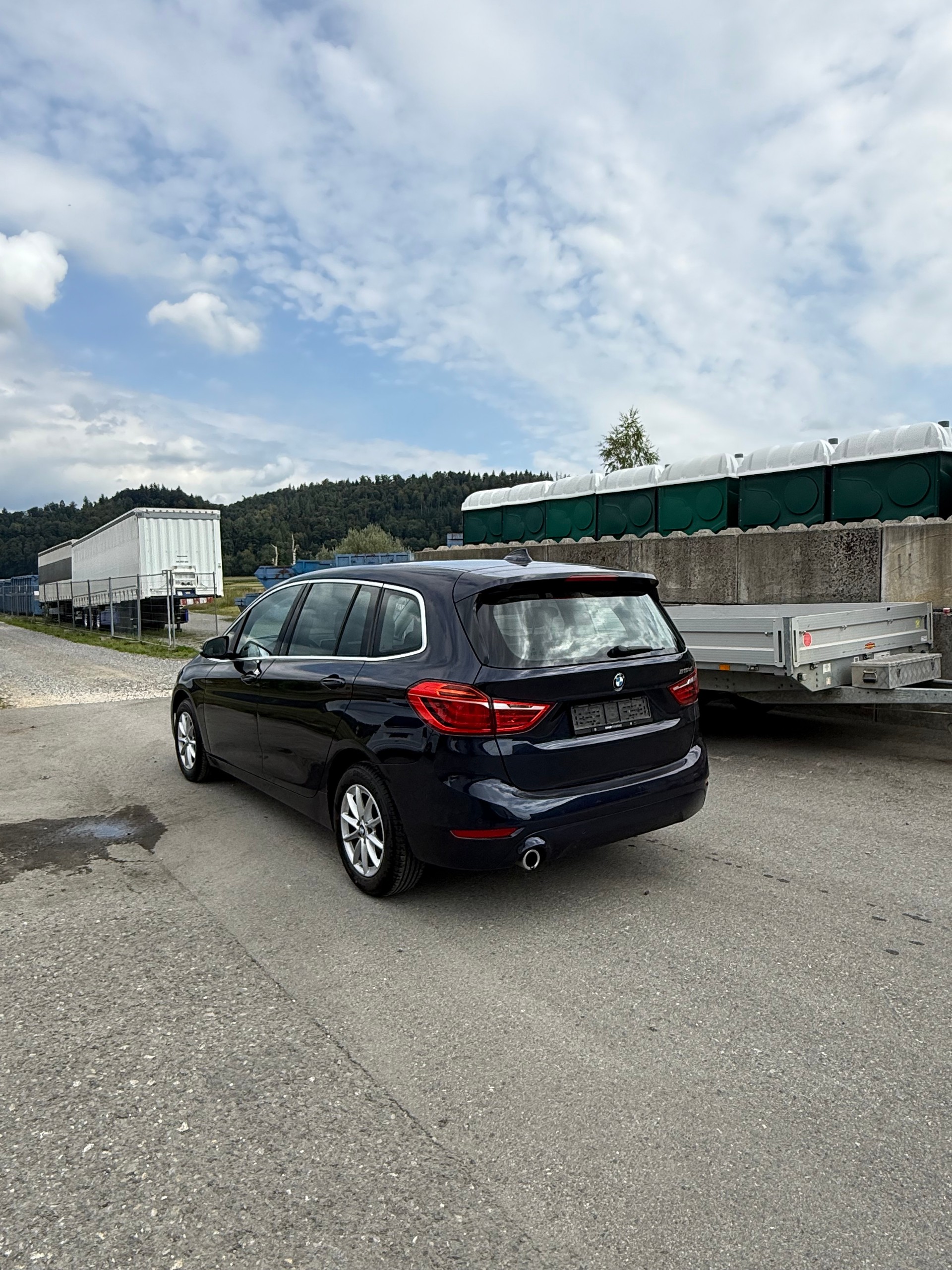 BMW 216d Gran Tourer DKG-image-3