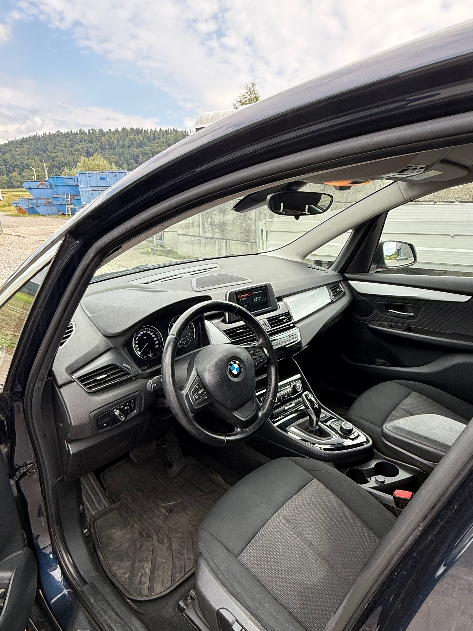 BMW 216d Gran Tourer DKG-image-7
